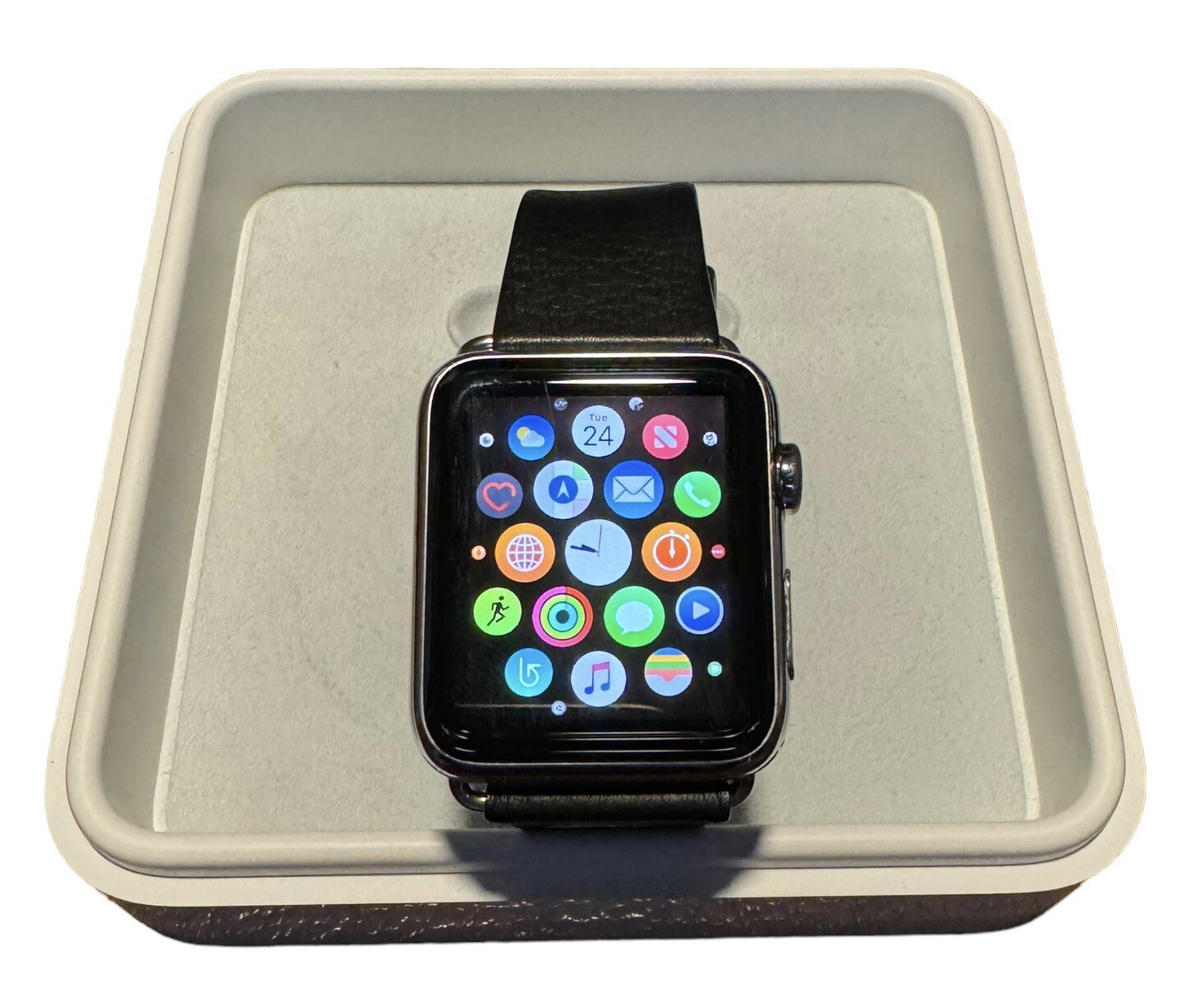 Genuine Apple Watch 42mm 316L Space Black Stainless Steel Watch & Leather Strap