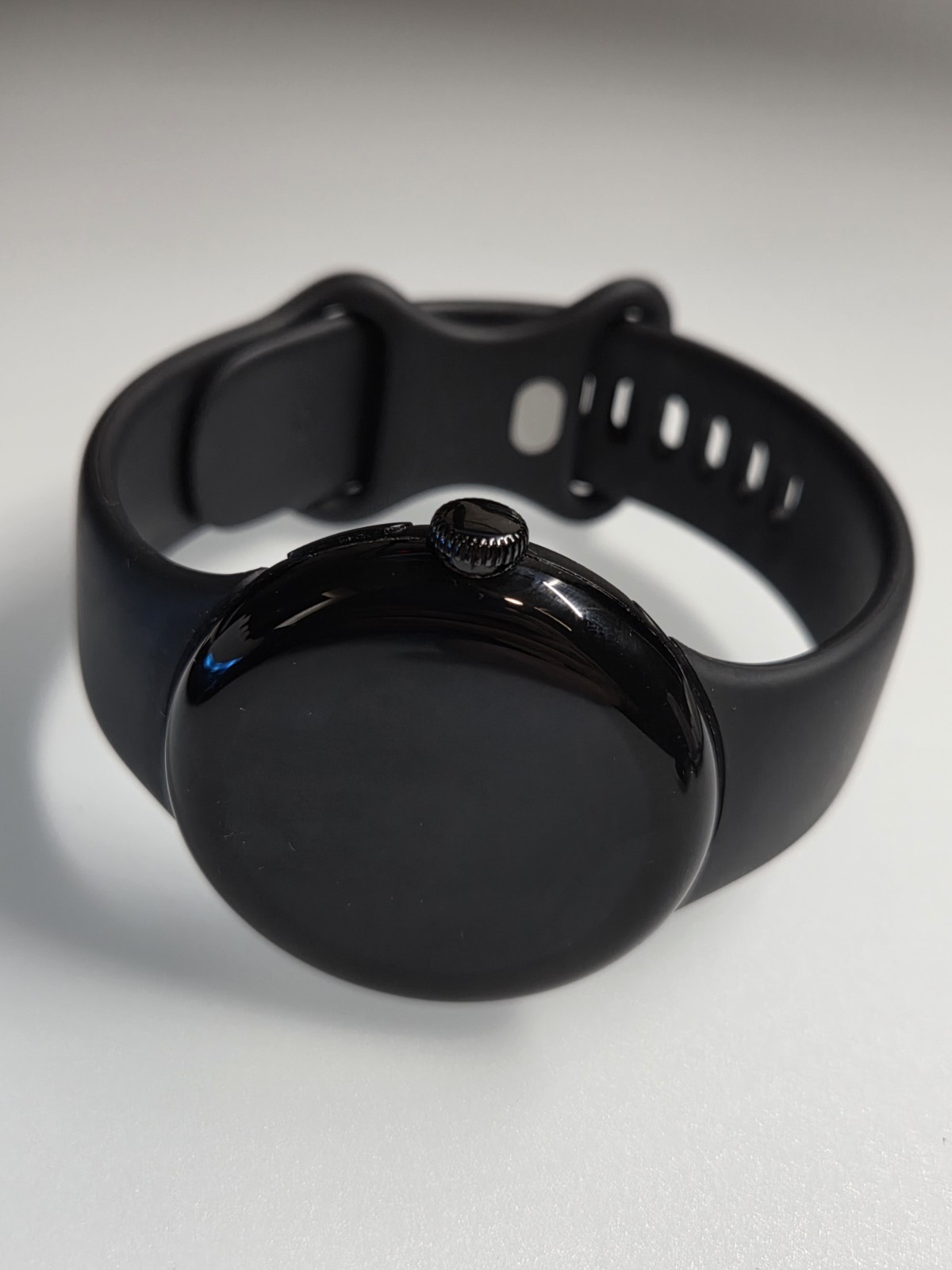 Google Pixel Watch 1st gen ( +Amzpas Mesh Black Wrist Strap,complimentary usb-c)