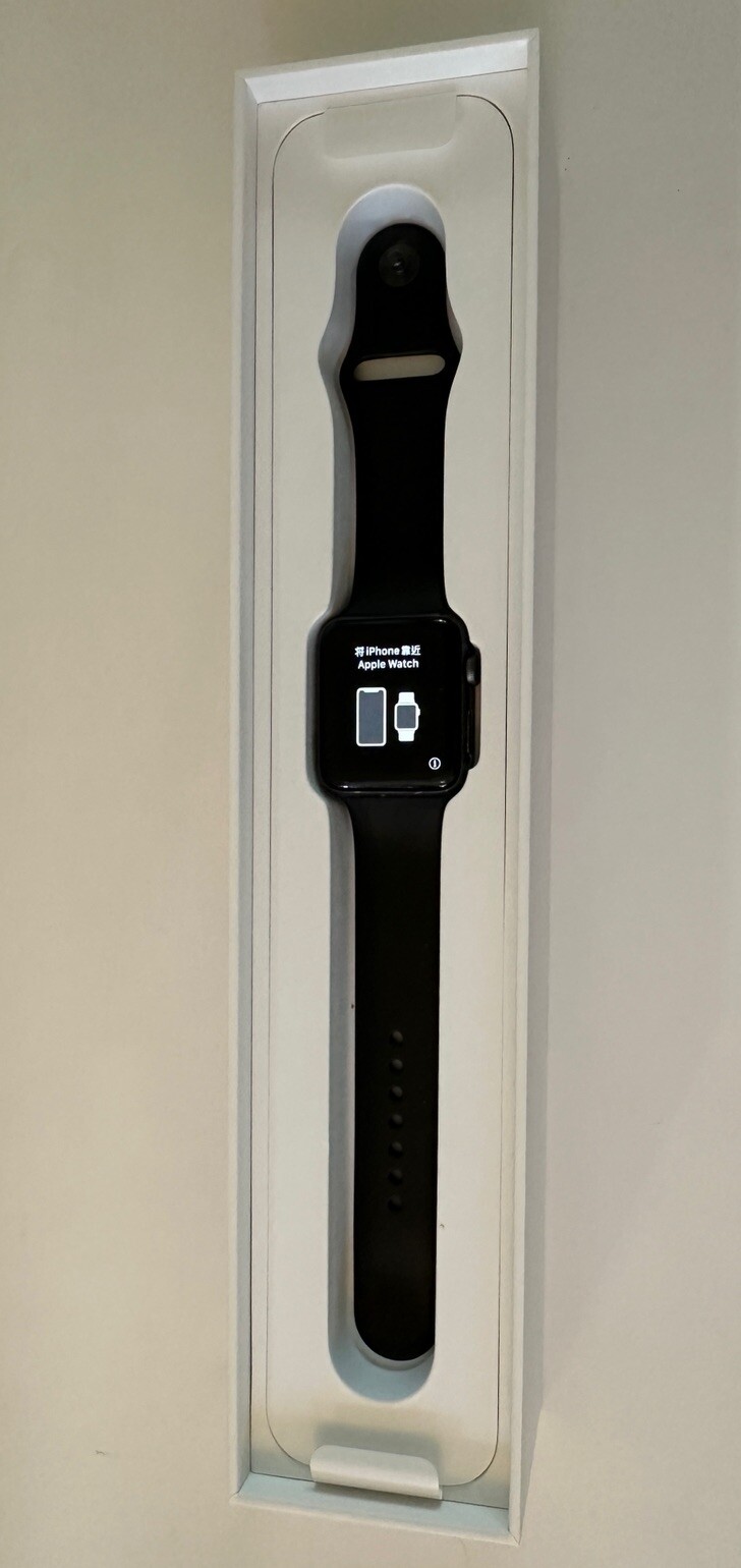 Apple Watch Series 3 42mm Space Gray Aluminum Black Sport Band Used A1859 (GPS)