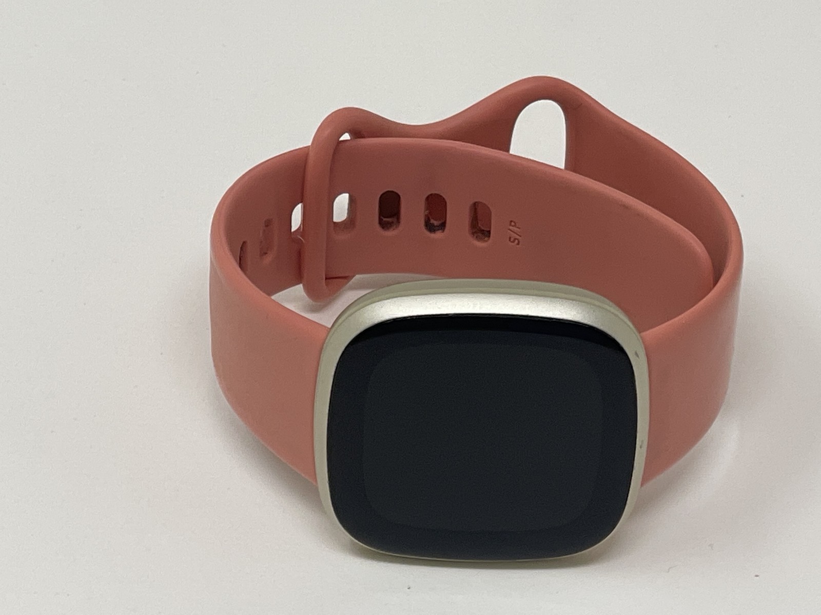 FitBit Versa 3 FB511 Soft Gold With Pink Clay Bands Good