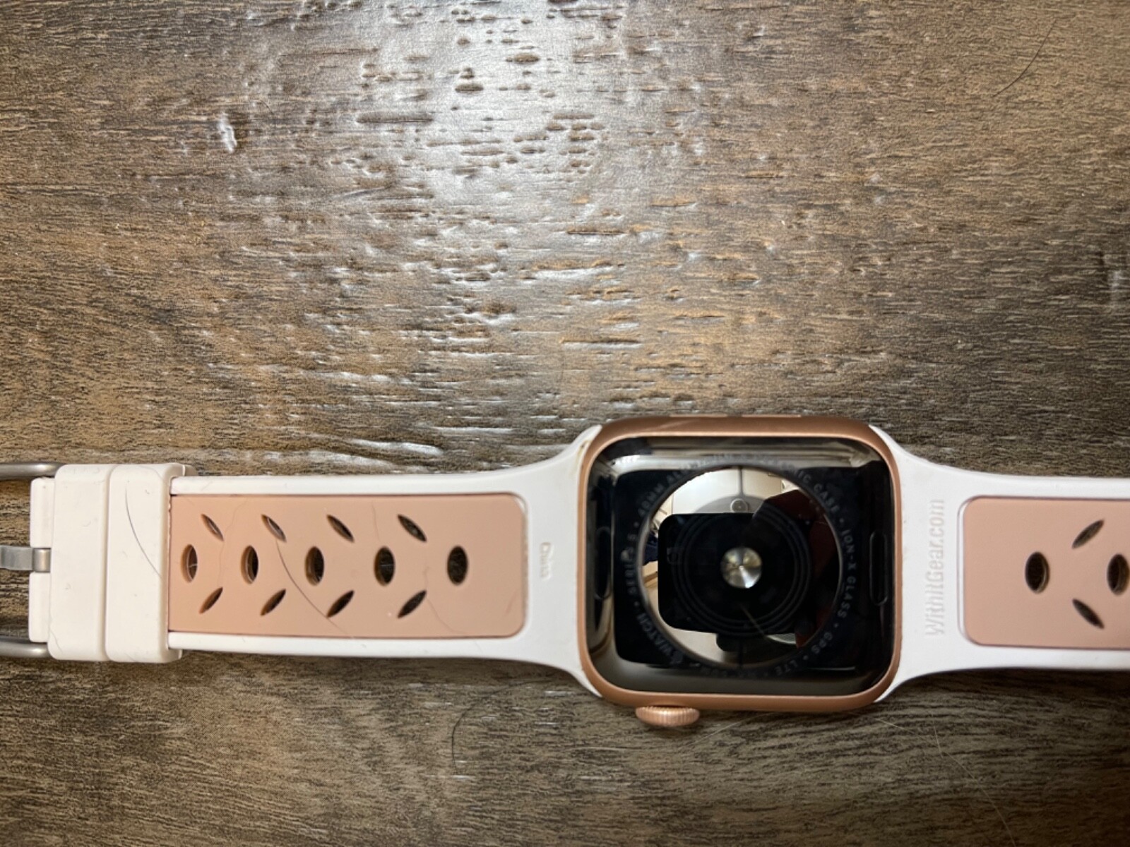 Apple Watch Series 5 40mm Gold Case with Pink Aluminum Band (MWWP2LL/A) 