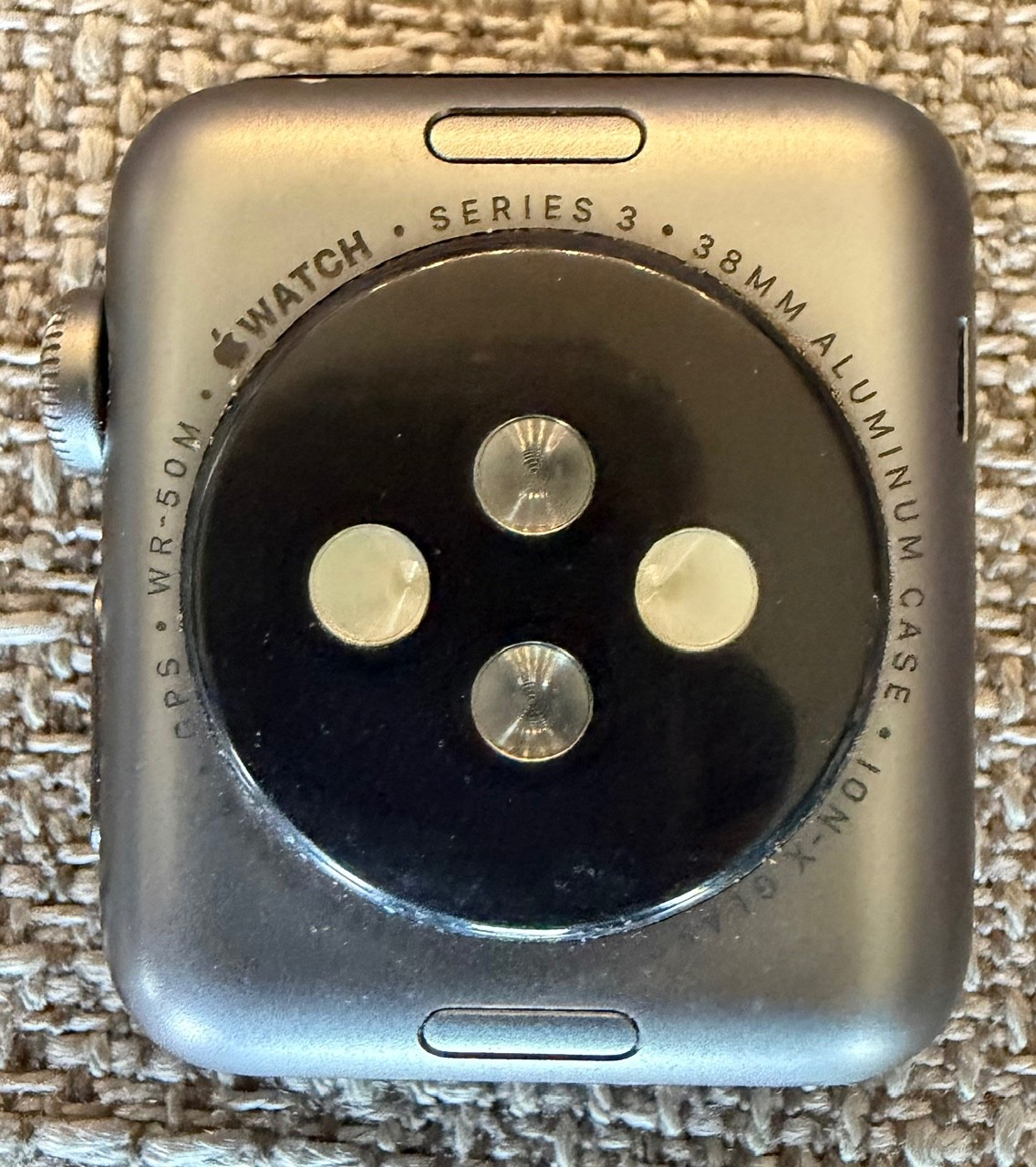 Apple Watch Series 3 38 mm Space Gray Aluminum Case