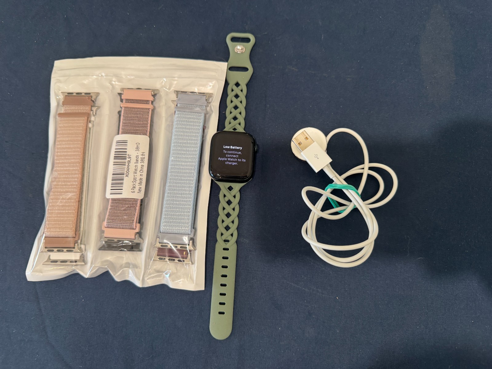 APPLE Watch Series 8 Smart Watch (41mm, Wi-Fi + GPS, Black, Extra Bands)