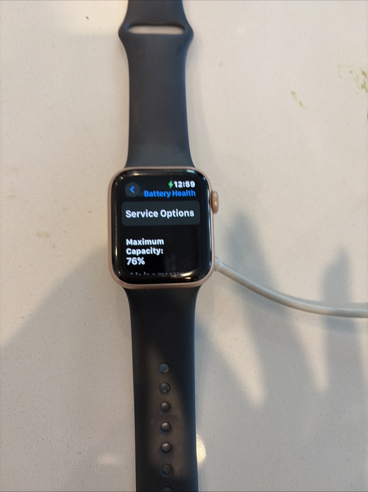 Apple Watch Series 5 40mm GPS Rose Gold – 76% Battery – Works