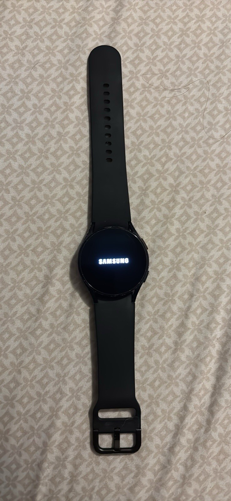 Samsung Galaxy Watch4 Bluetooth 40mm Smart Watch – Black (SM-R860NZKALTA)
