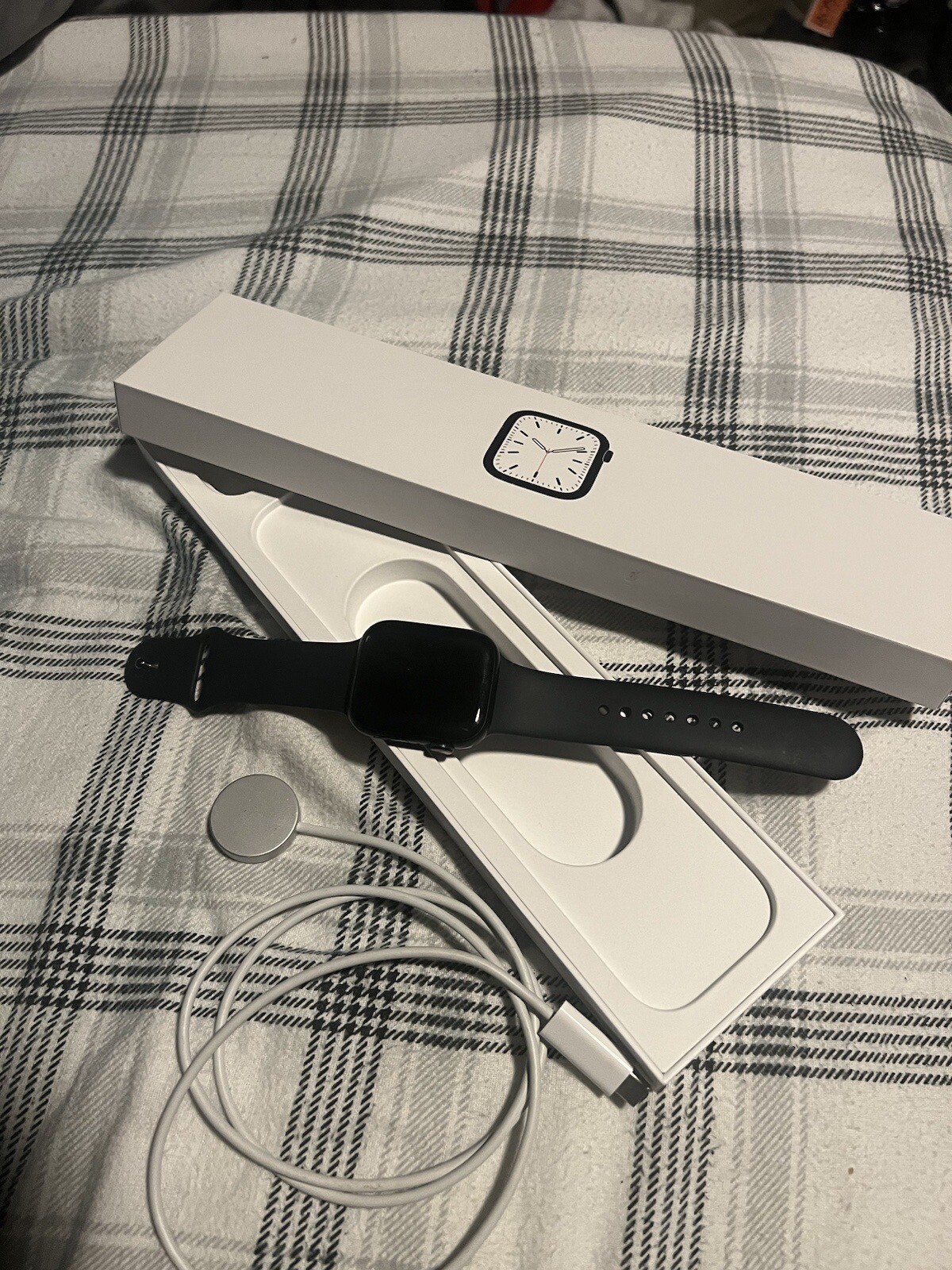 Apple Watch Series 7 45mm Aluminum Case with Sport Band – Midnight, Regular (GPS