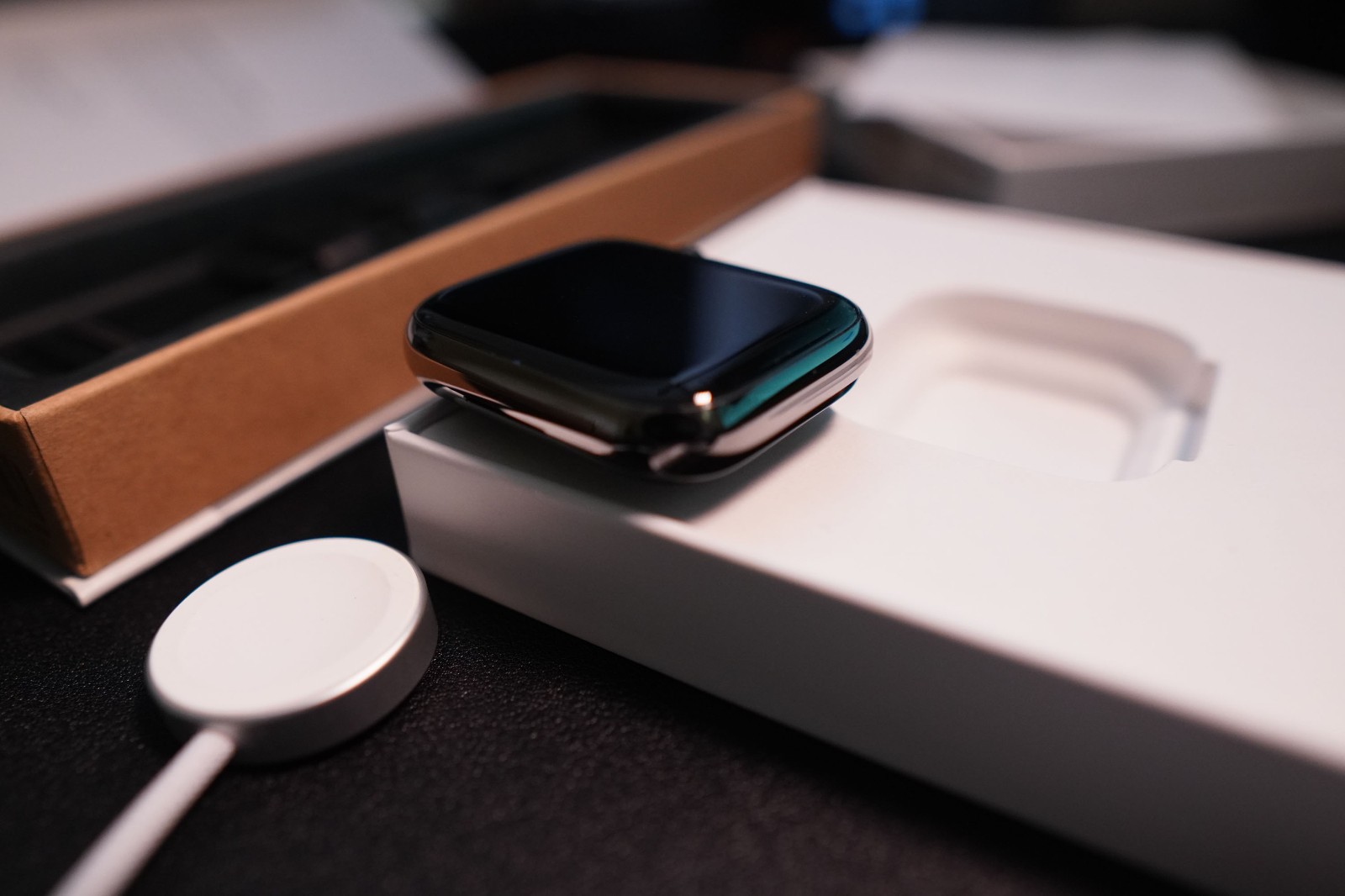 Apple Watch Series 8 [GPS, Cellular, 45mm] Stainless Steel 87% Battery w/ Straps