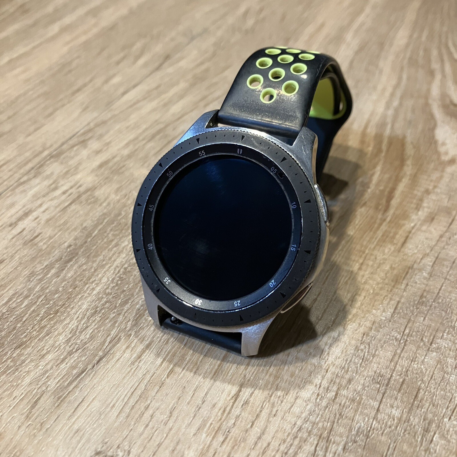 Samsung Galaxy Watch SM-R805U R805 46mm LTE 4G Watch Steel Silver Black