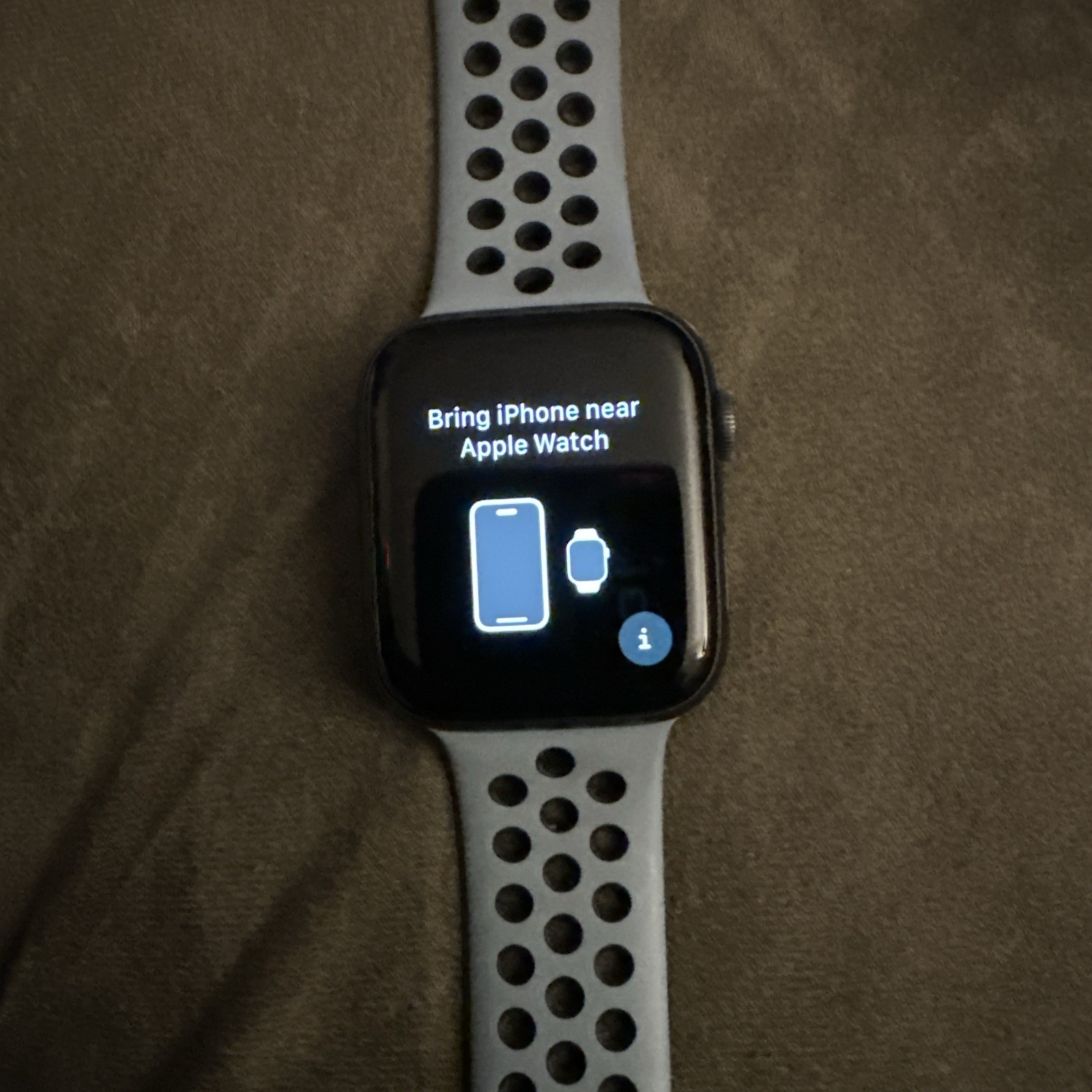 Apple Watch Series 5 44mm Space Gray Aluminum Case with Black Sport Band – S/M &