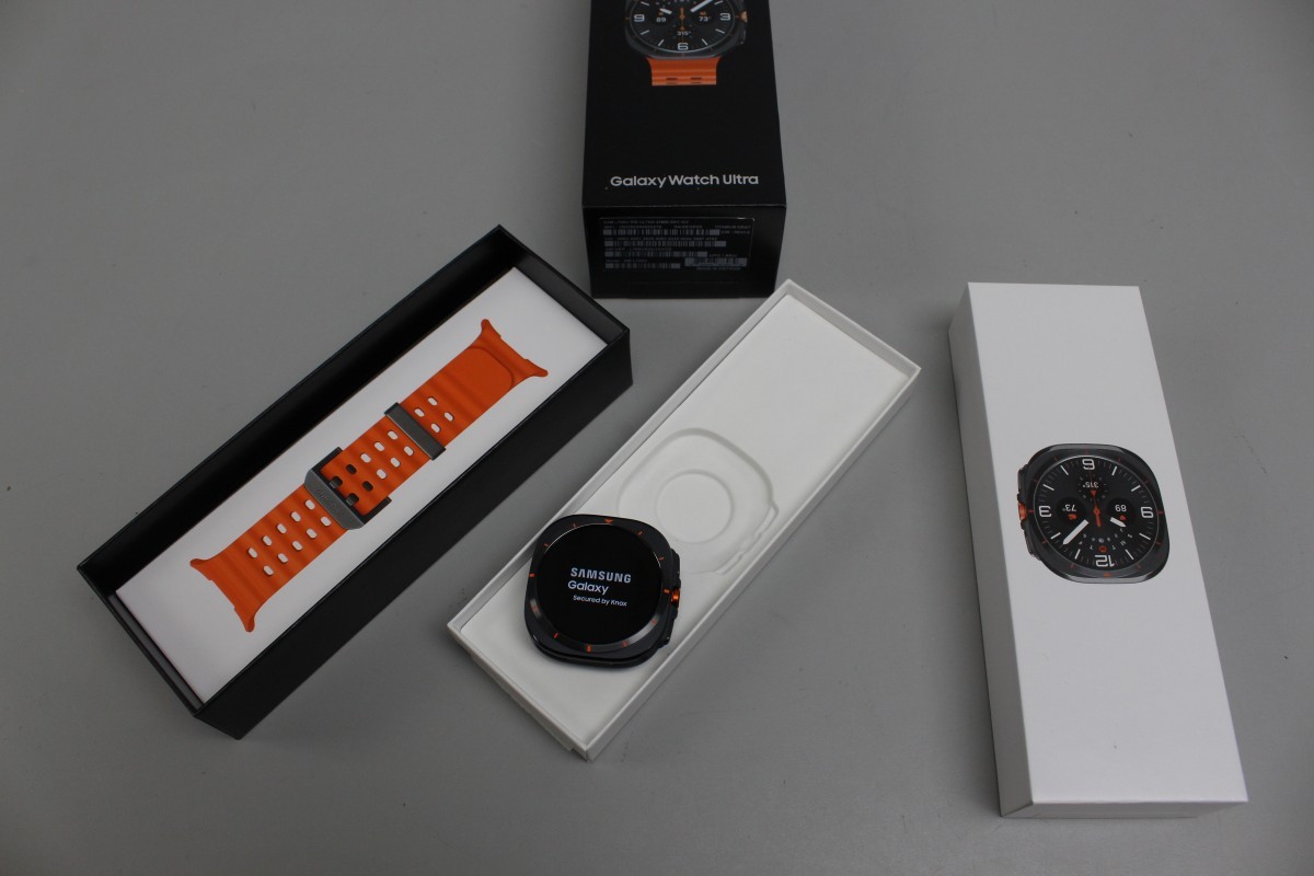 Samsung SM-L705U Galaxy Watch Ultra 47mm Gray (GPS LTE) (C32043906)