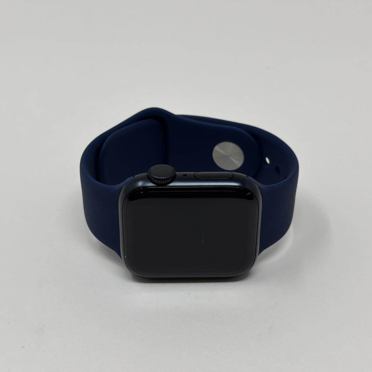 Apple Watch SE 3rd Gen 40mm Midnight Aluminum Black Sport Band GPS Very Good