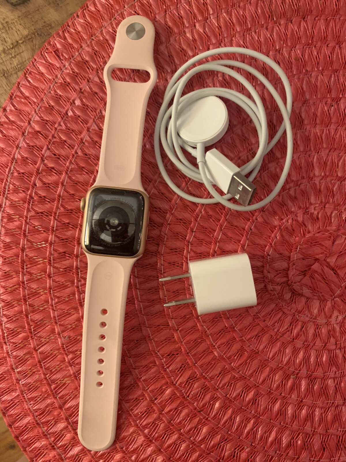Apple Watch Series 5 MWWP2LL/A GPS & Cellular 40mm Smartwatch – Pink Sand