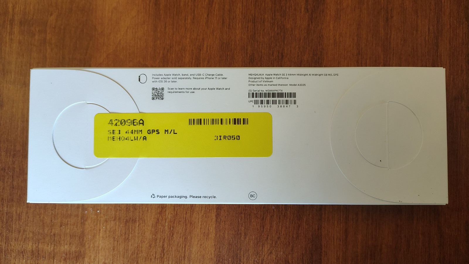 APPLE Watch SE3 44mm Midnight Aluminum Case Sport Band GPS M/L NIB SEALED