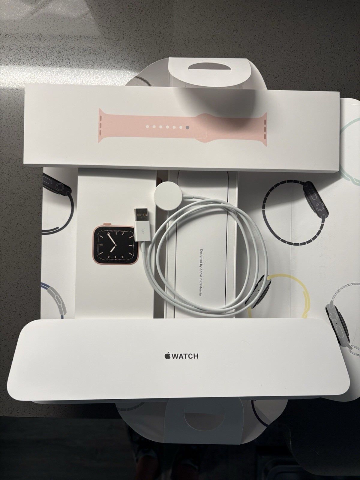 Apple Watch Series 5 44mm Gold Aluminum Case with Pink Sand Sport Band