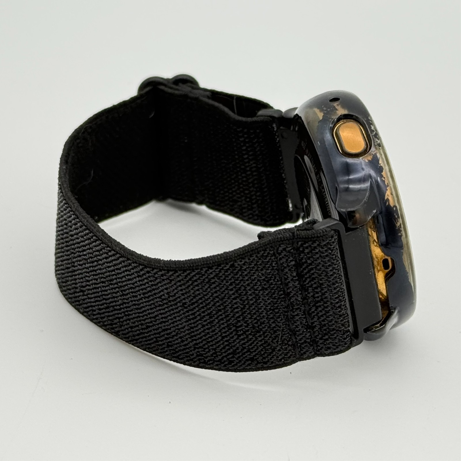 Samsung Galaxy Watch Active 2 SM-R825U Gold FOR PARTS