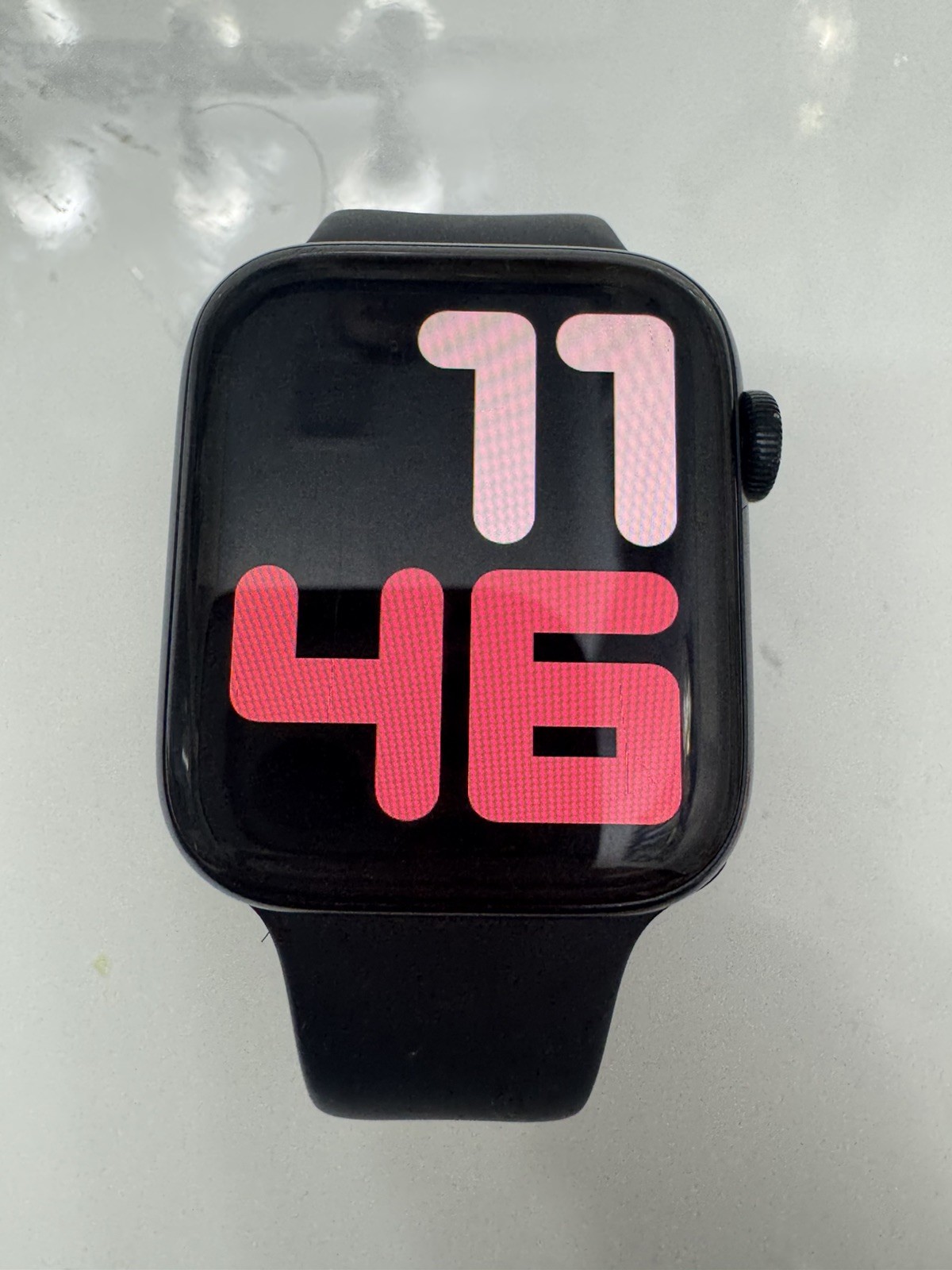 GPS Only Apple Watch SE 2nd Gen 44MM Midnight Aluminum Black Sport Band