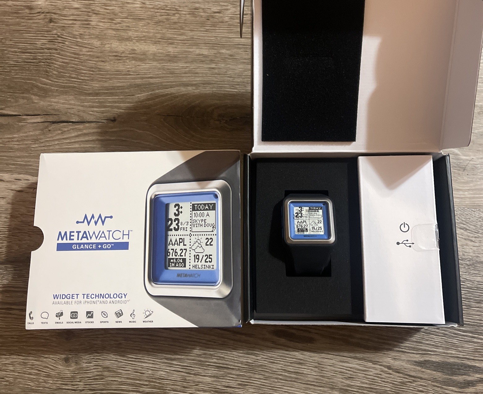 MetaWatch Glance Go – STRATA Watch for Apple iPhone and Android NEW OPEN BOX