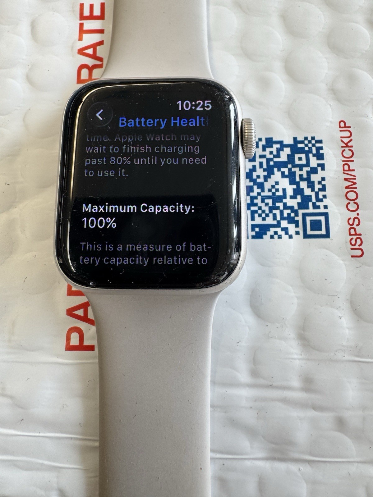 Apple Watch SE 2nd Gen GPS 40mm 100% Battery Health Beige Leather Strap Tested