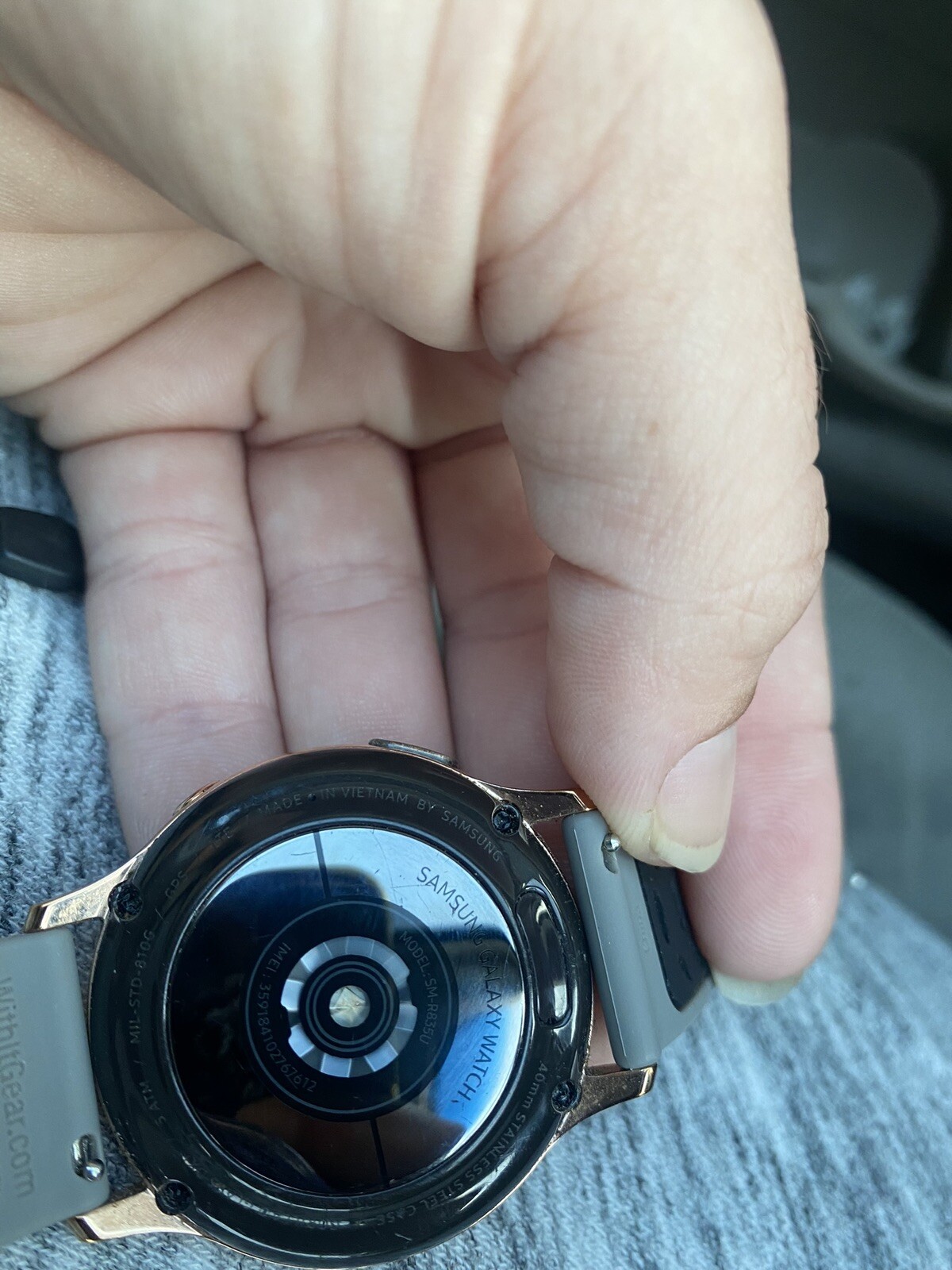Samsung Galaxy Watch Active 2 SM-R830 40mm w/ Sport Band Smartwatch – Very Good