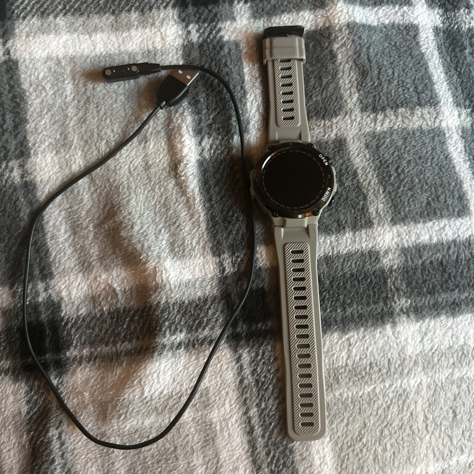 Smartwatch, No Name Brand Works Great