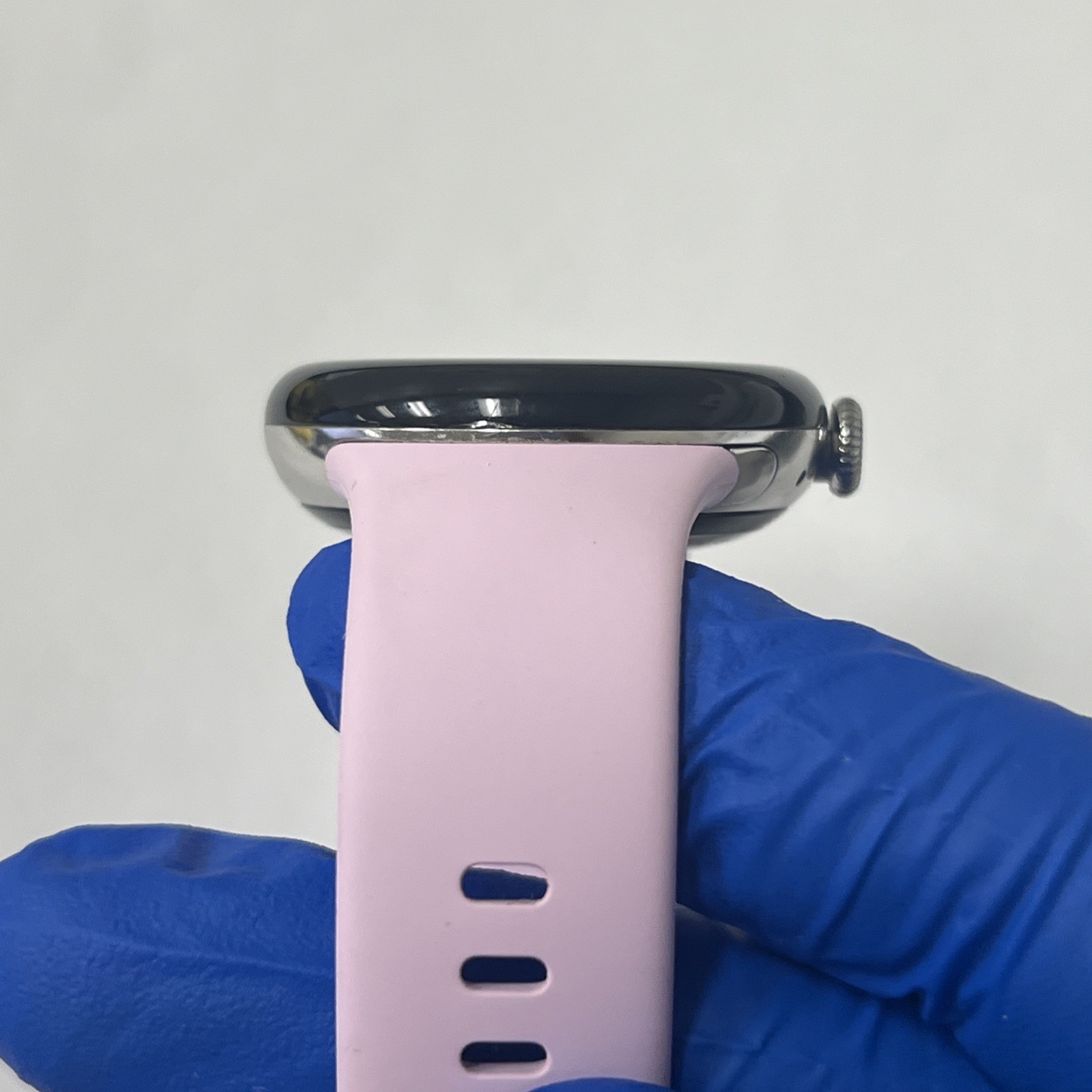 Google Pixel Watch 3 – 41mm – Wi-Fi – Bluetooth – Pink Band – Silver – Fair