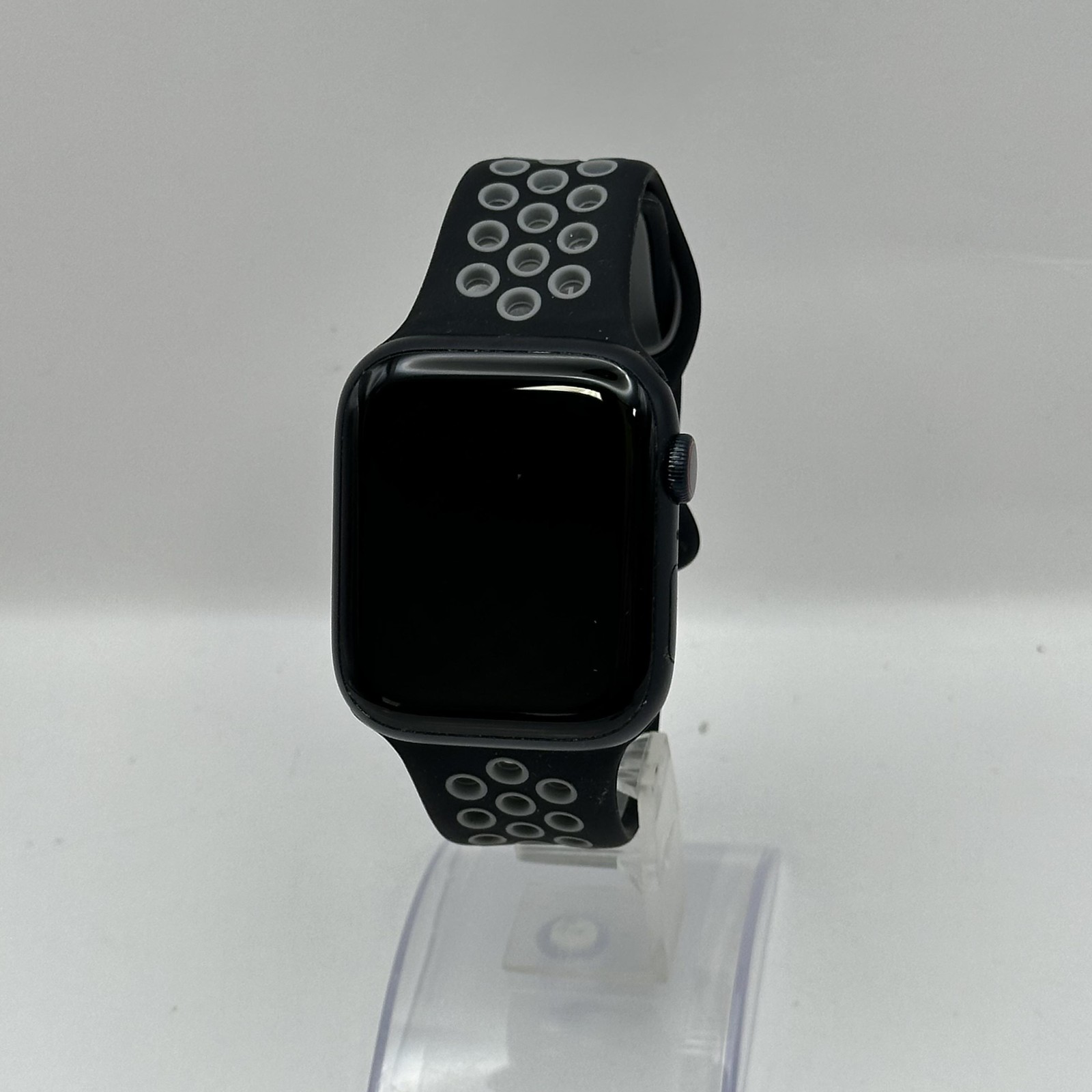 Apple Watch (Series 8) 45mm Space Black Aluminum (LTE) w/Black Nike Sport – Good