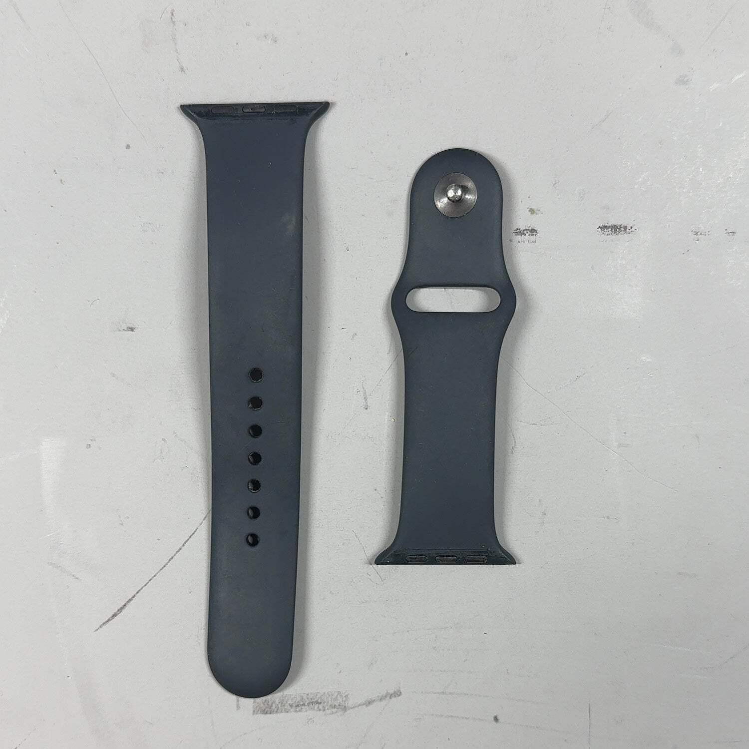 GPS Only Apple Watch SE 2nd Gen 44MM Midnight Aluminum Midnight Sport Band A2982