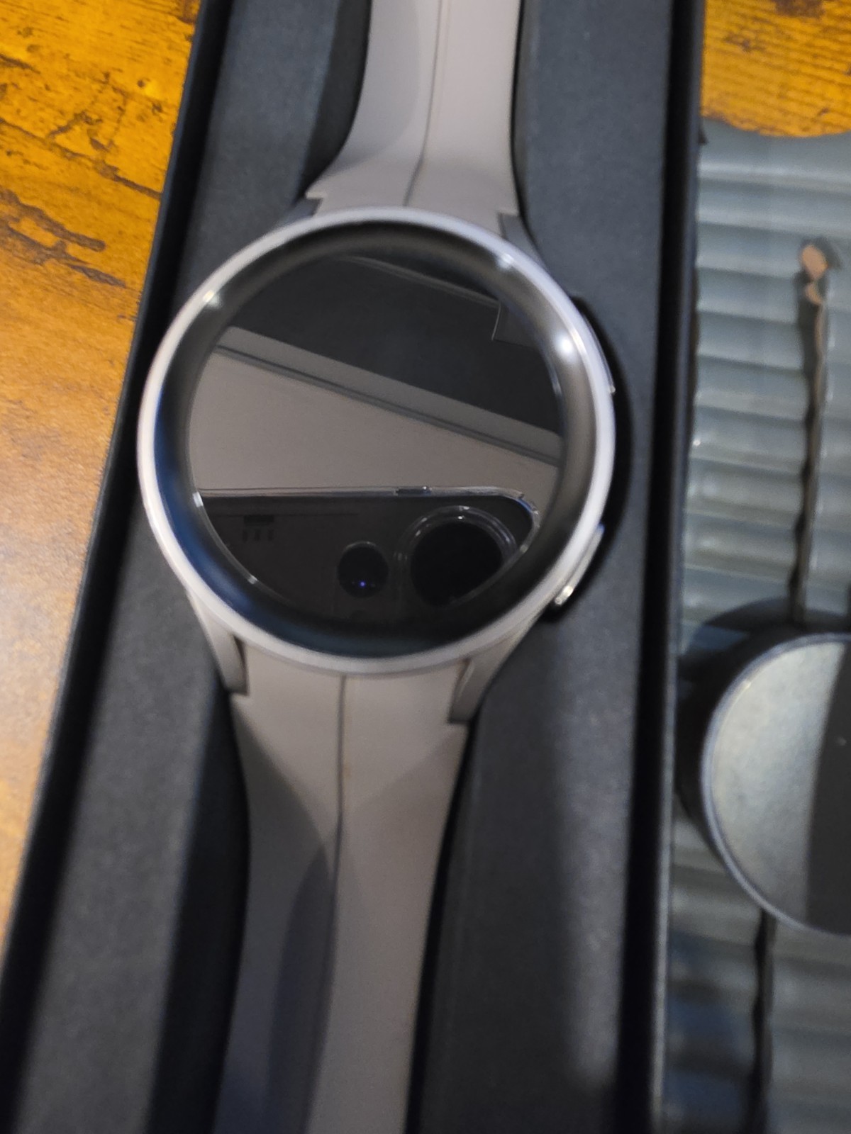 Samsung Galaxy Watch 5 Pro 45mm Gray Titanium LTE Unlocked SM-R925U Boxed