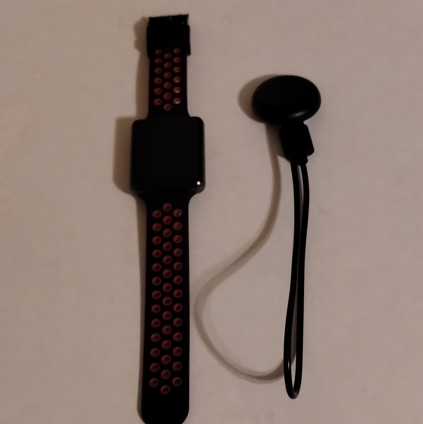 iTouch Smart Watch 42105 Black Metal Case 40mm Android Black Red Silicone Band