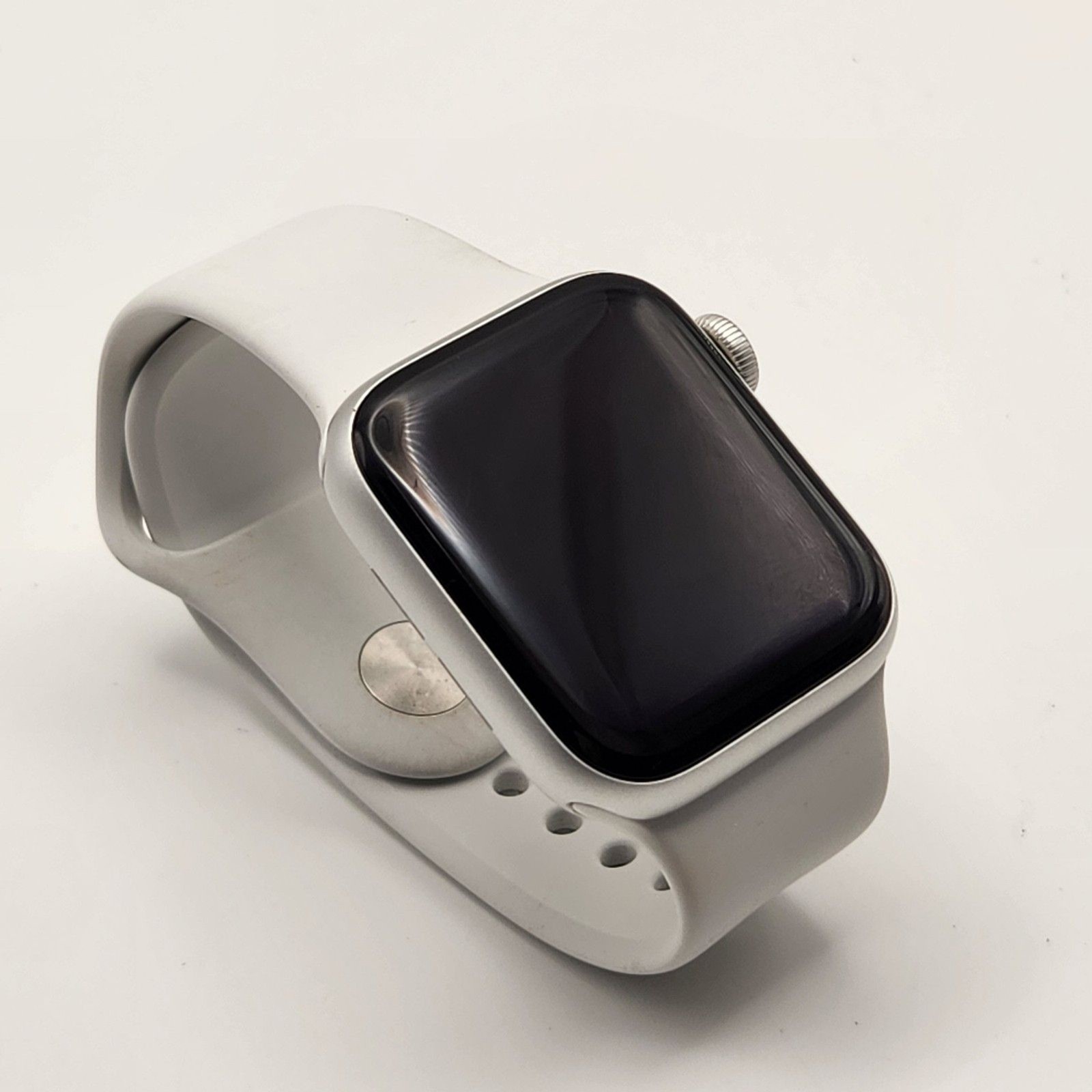 Apple 40mm Apple Watch Series 6 GPS/CELL PARTS OR REPAIR
