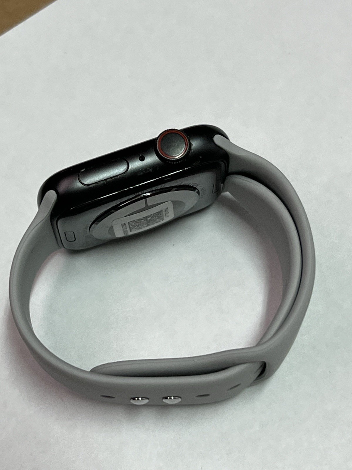 Apple Watch Series 5 44mm black Aluminum Case Sport Band GPS-LTE- burn