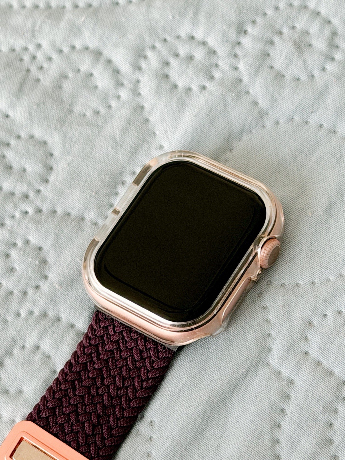 Apple Watch Series 10 42mm GPS Unlocked with clear Case Purple magnetic Band