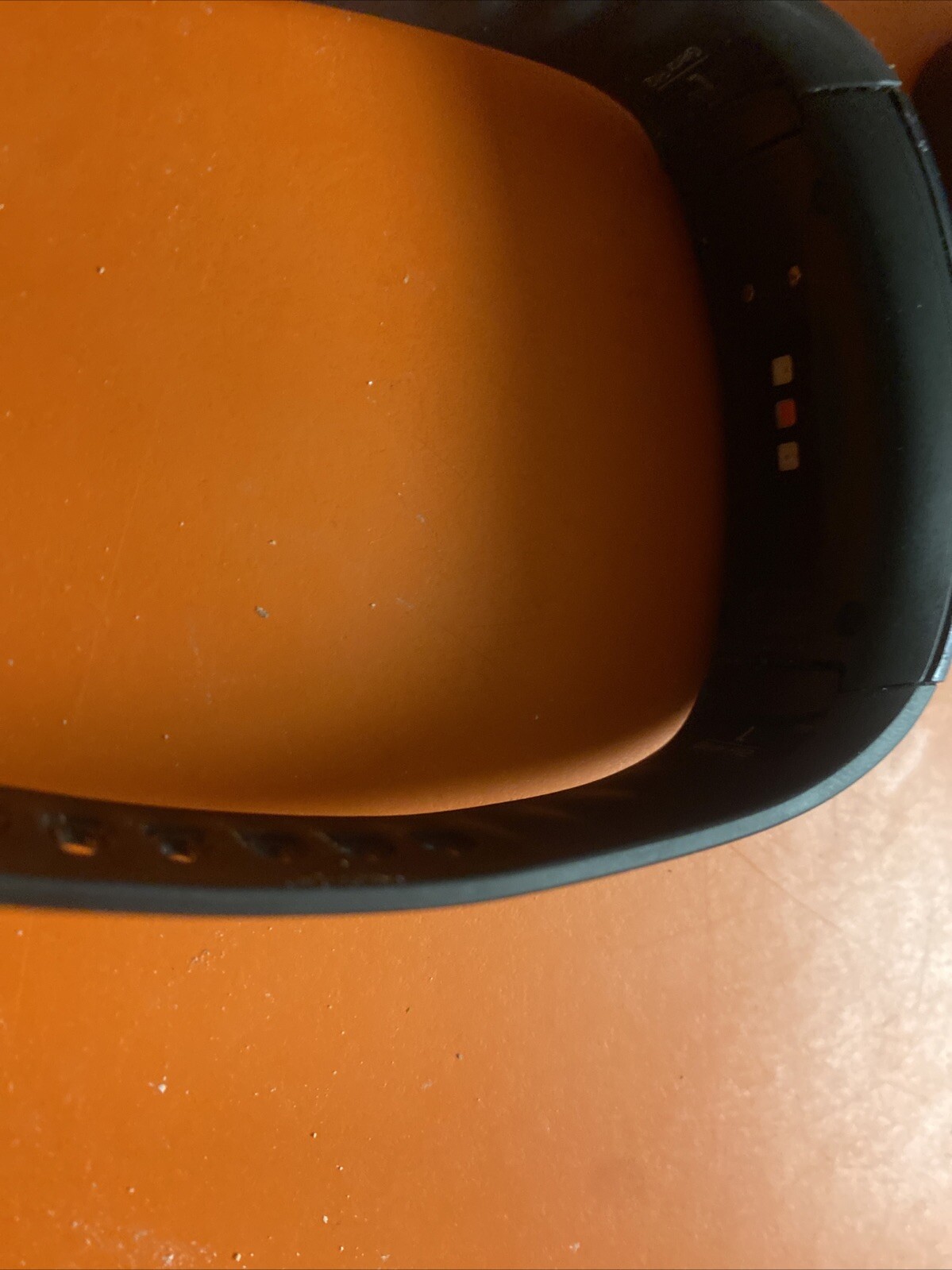 Samsung Galaxy Active 2 Smartwatch GOLD 40mm Shwroom Model +Band & cord *No Box
