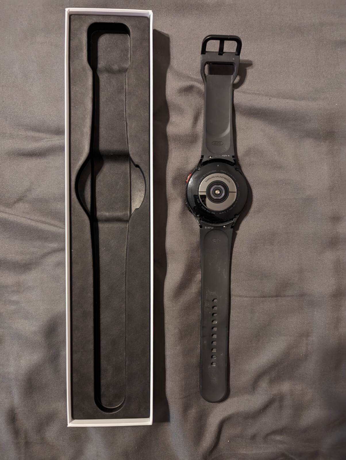 Samsung Galaxy Watch4 SM-R870 44mm Aluminum Case with Sport Band – Black…