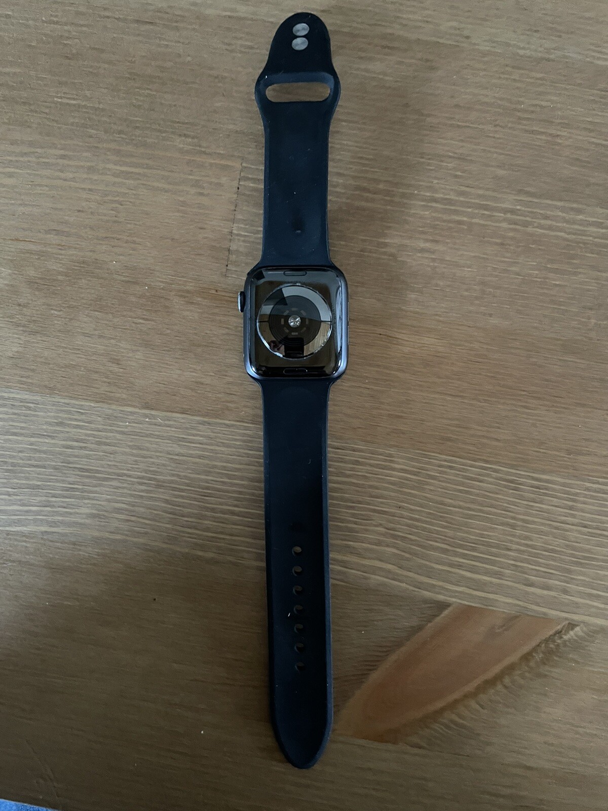 Apple Watch Series 5 44mm Space Gray Aluminum Case with Black Sport Band – S/M &