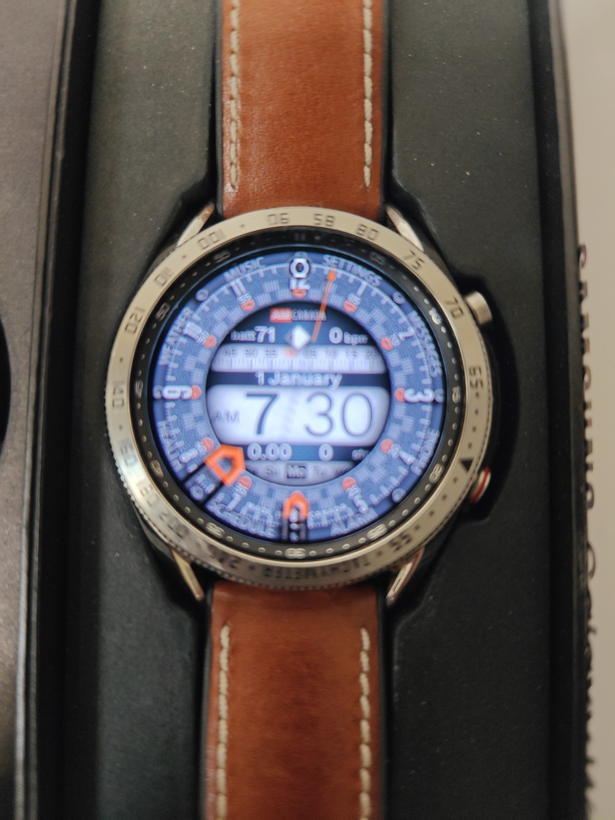 Samsung Galaxy Watch 3 Bluetooth 45mm Stainless Steel & Mystic Black 2 Total