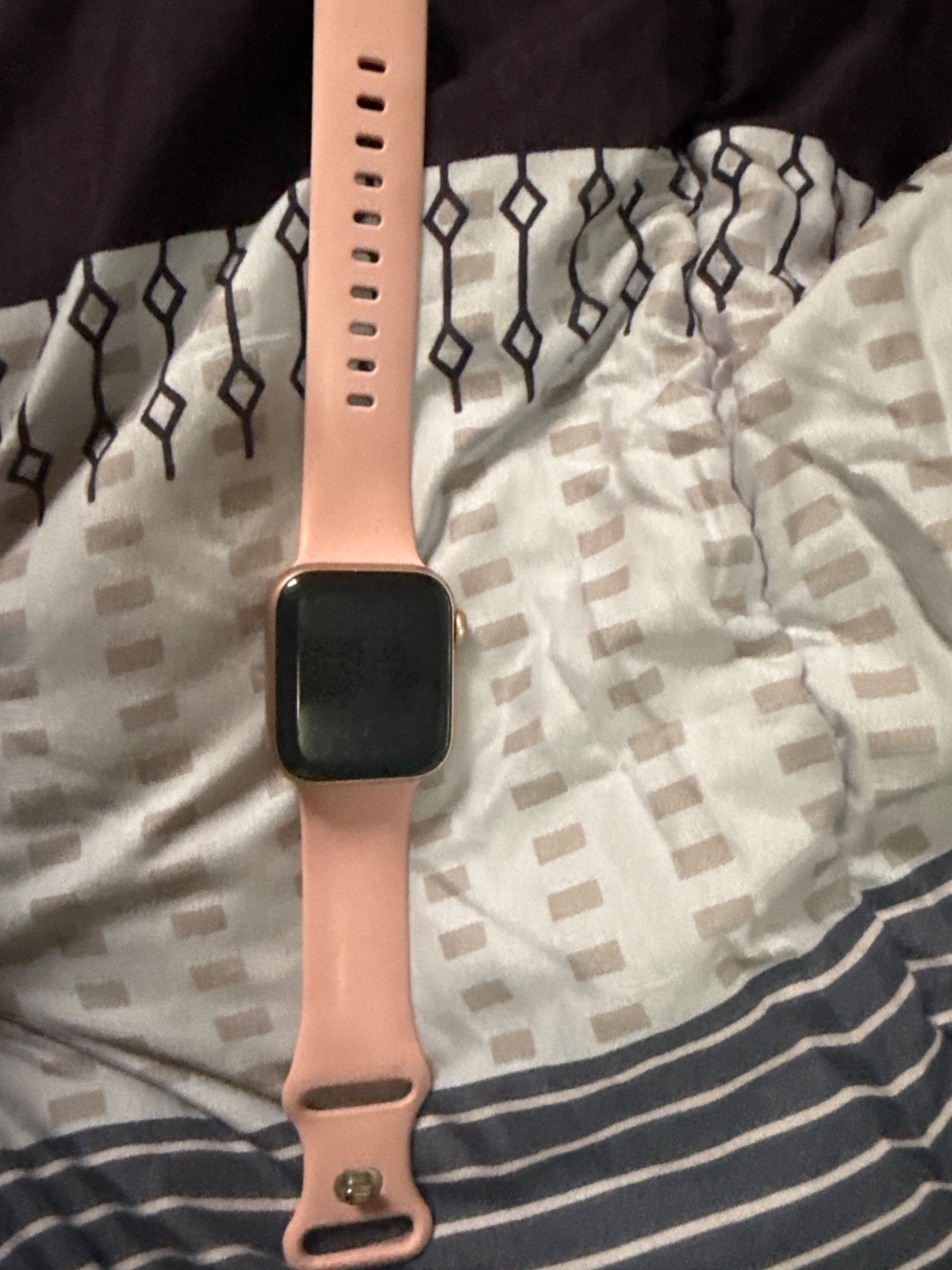 Apple Watch Series 5 40mm Gold Case with Pink Aluminum Band (MWWP2LL/A)