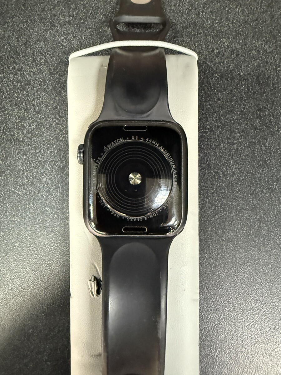 APPLE WATCH SE – A2354 (G81000361)
