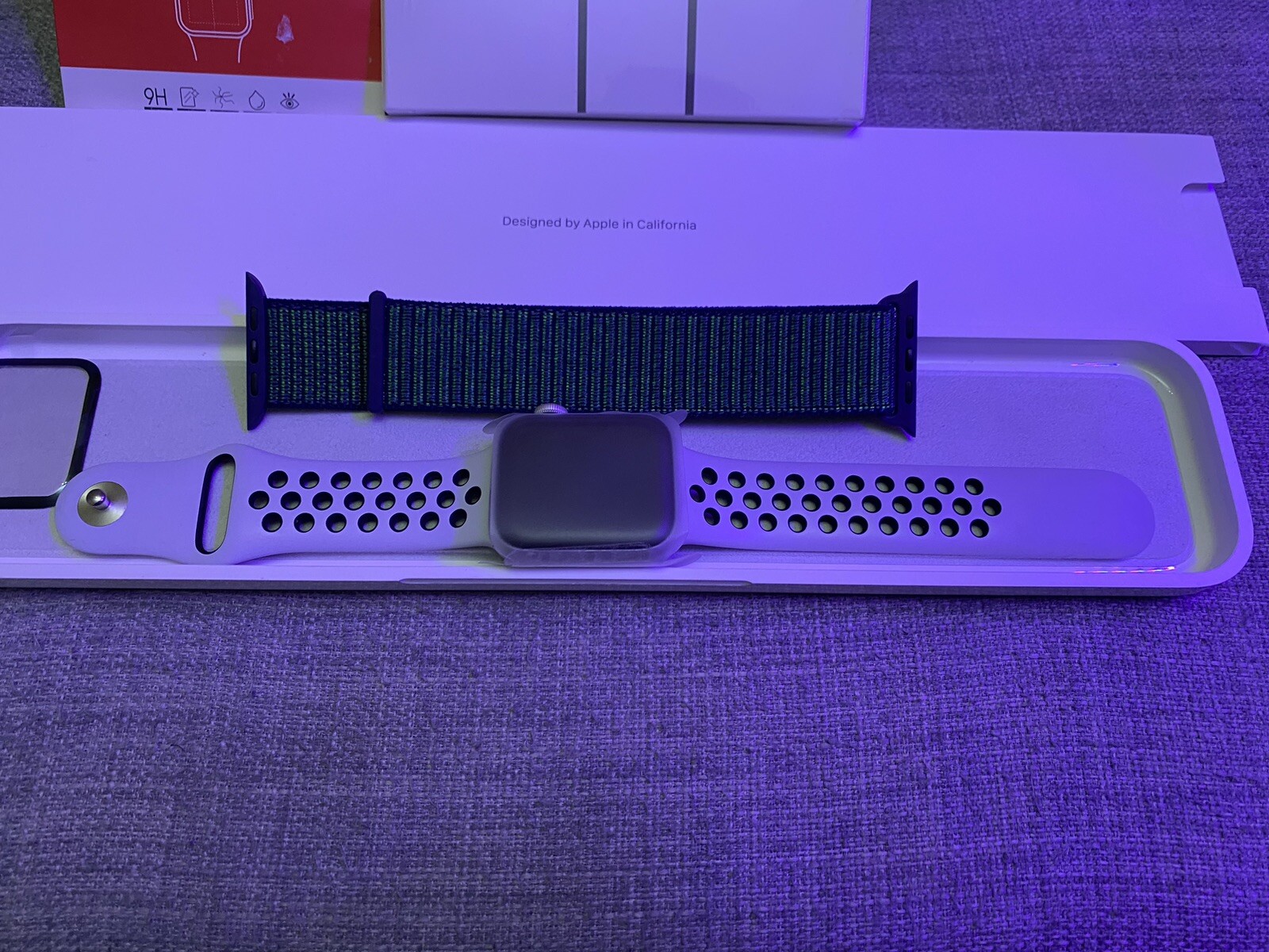 Apple Watch Series 4 Nike+ 40mm Silver Aluminum Case W/Pure Platinum Band New+🎁