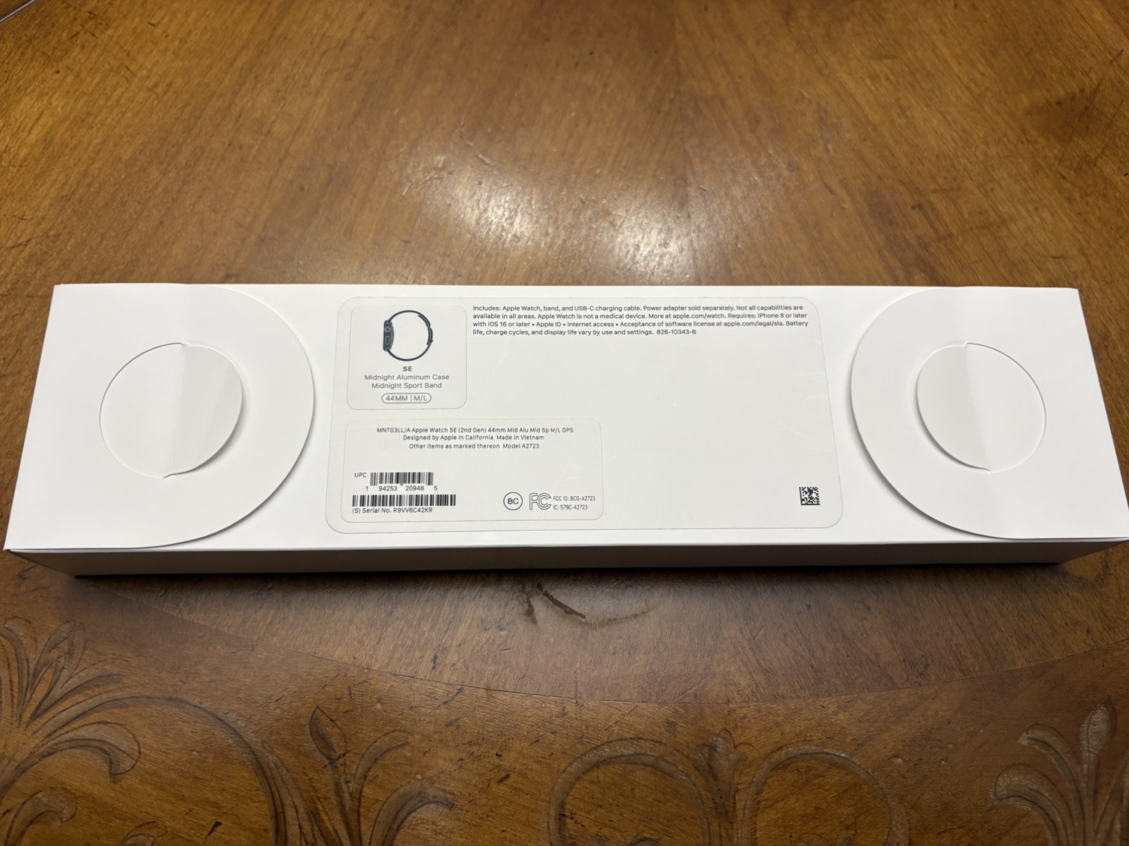 Apple Watch Series SE (2nd Gen) 44,Cellular Unlocked- 2 Bands (Reg + Nike Sport)