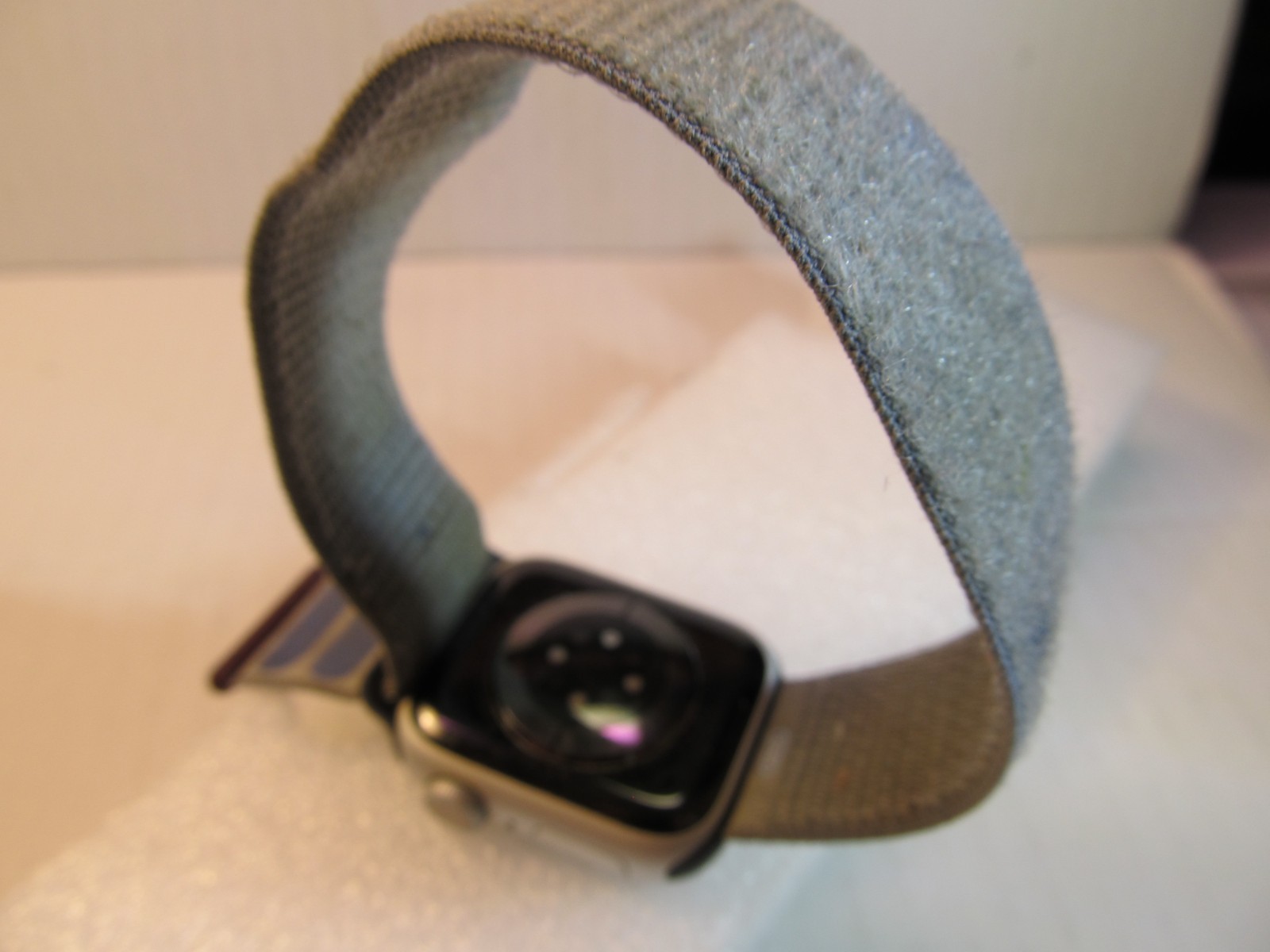 Locked & Working Apple Series 9 Watch For Parts – Found Metal Detecting in Lake