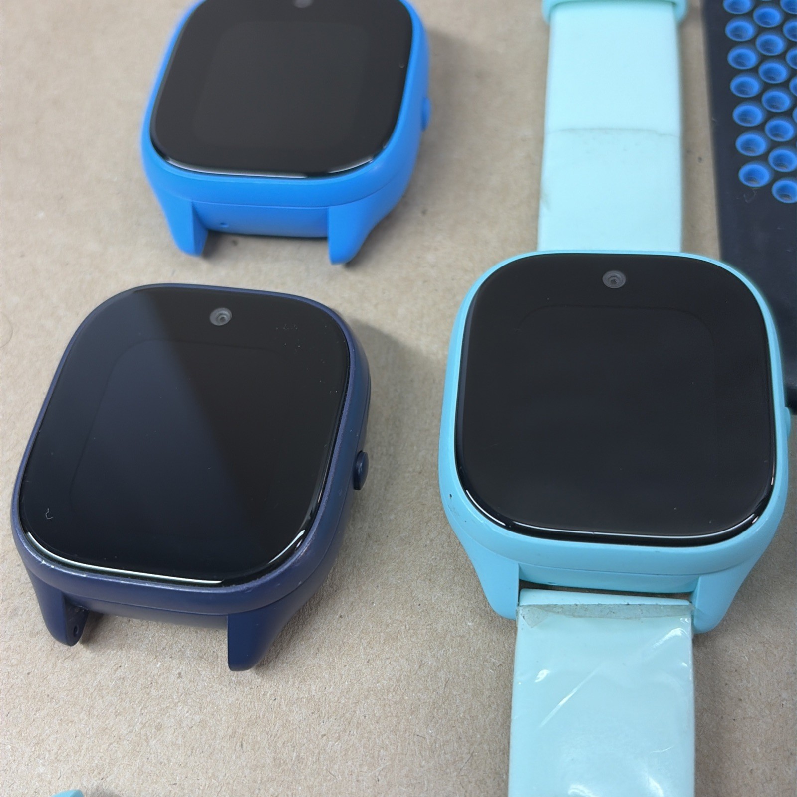 Gizmo Watch 3 Lot of 14 Kids Smartwatch QTAX57 Verizon UNTESTED