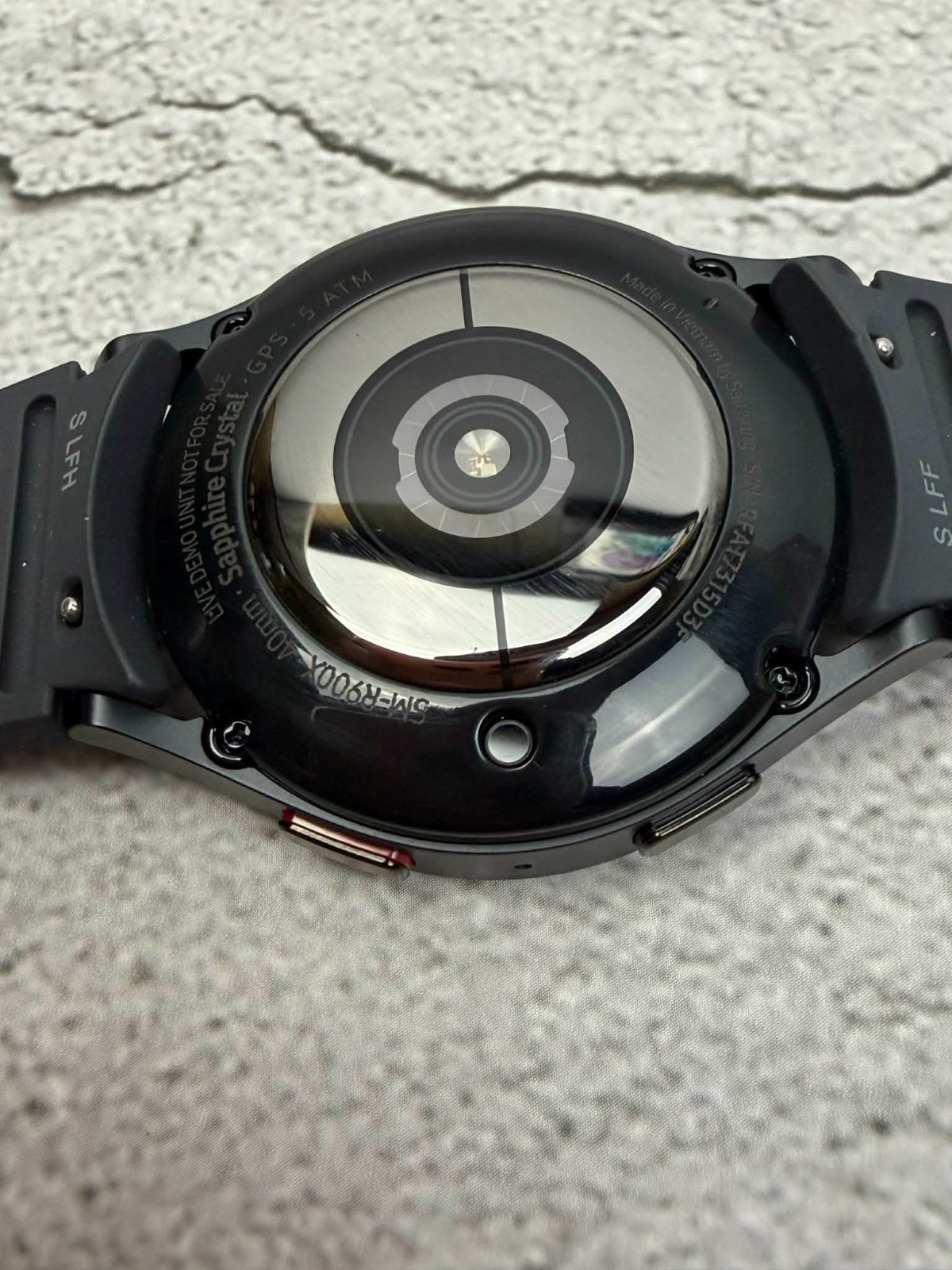 Samsung Galaxy Watch 5 40mm SM-R900X Sapphire Crystal – (DEMO Model) READ!!!!!!