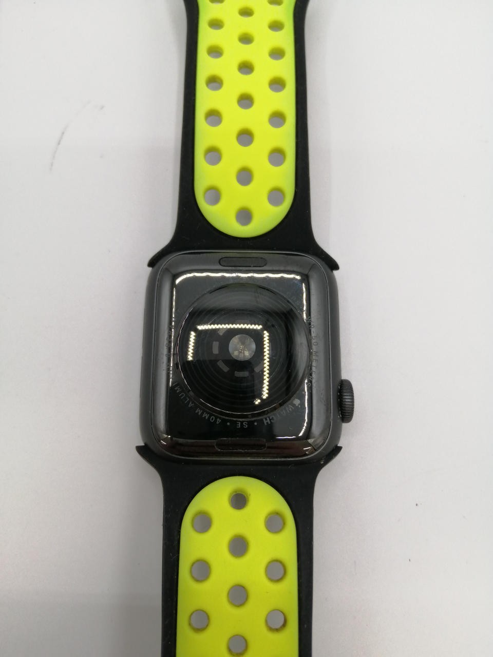 Apple Watch Series 6 32GB Wi-Fi 95% Battery OS10.6.1 Smartwatch