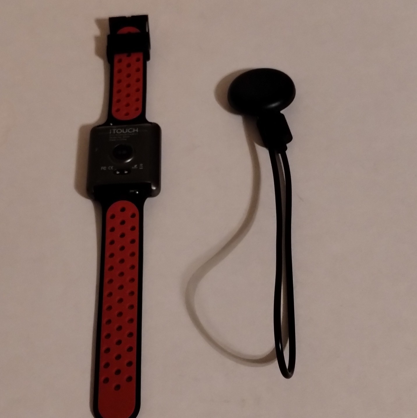 iTouch Smart Watch 42105 Black Metal Case 40mm Android Black Red Silicone Band