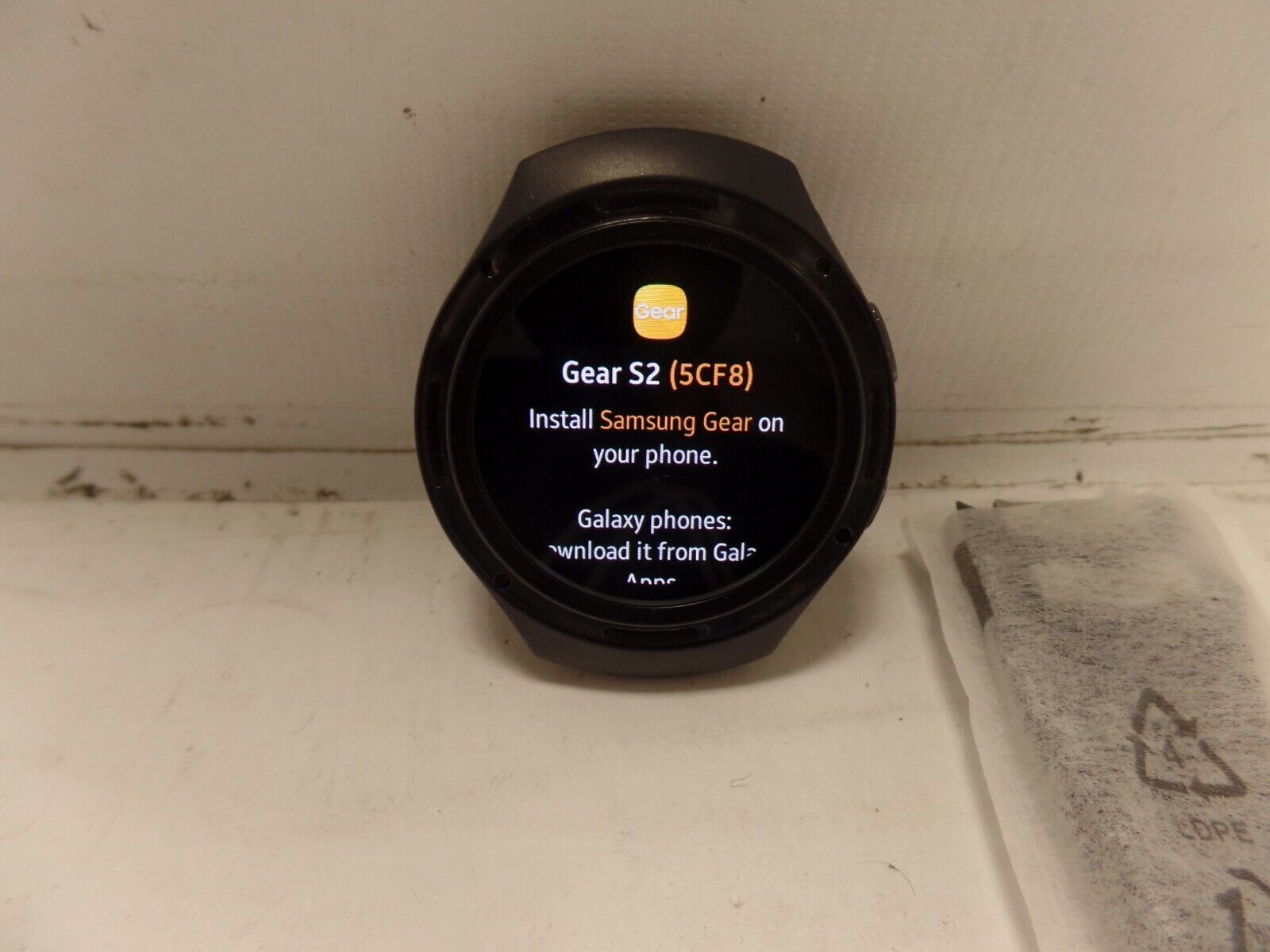 Samsung Gear S2 SM-R730V Verizon Smartwatch 44mm Ceramic – Black Elastomer AS-IS
