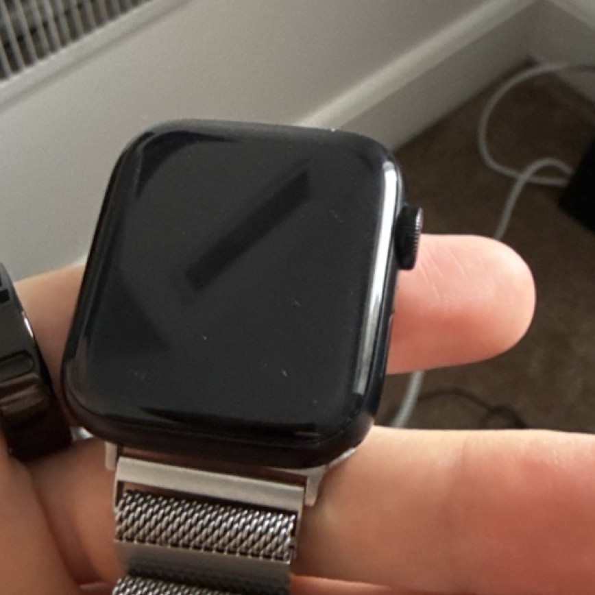 Apple Watch SE (Gen 2) 44mm Midnight Aluminum Case Silver Stainless Steel Band