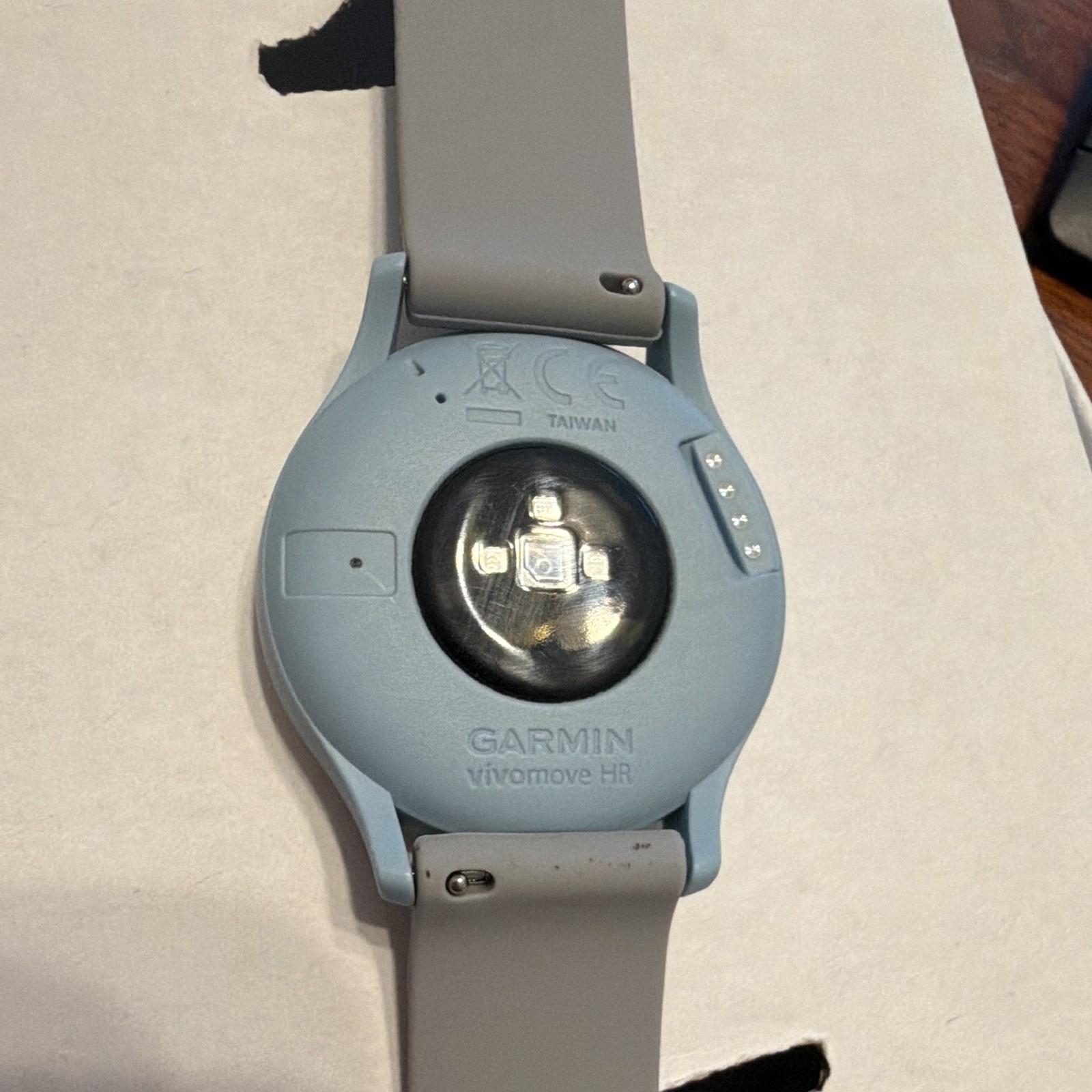 Garmin Vívomove HR GPS Silver Smartwatch Heart Rate 40mm Gray Band Blue Case