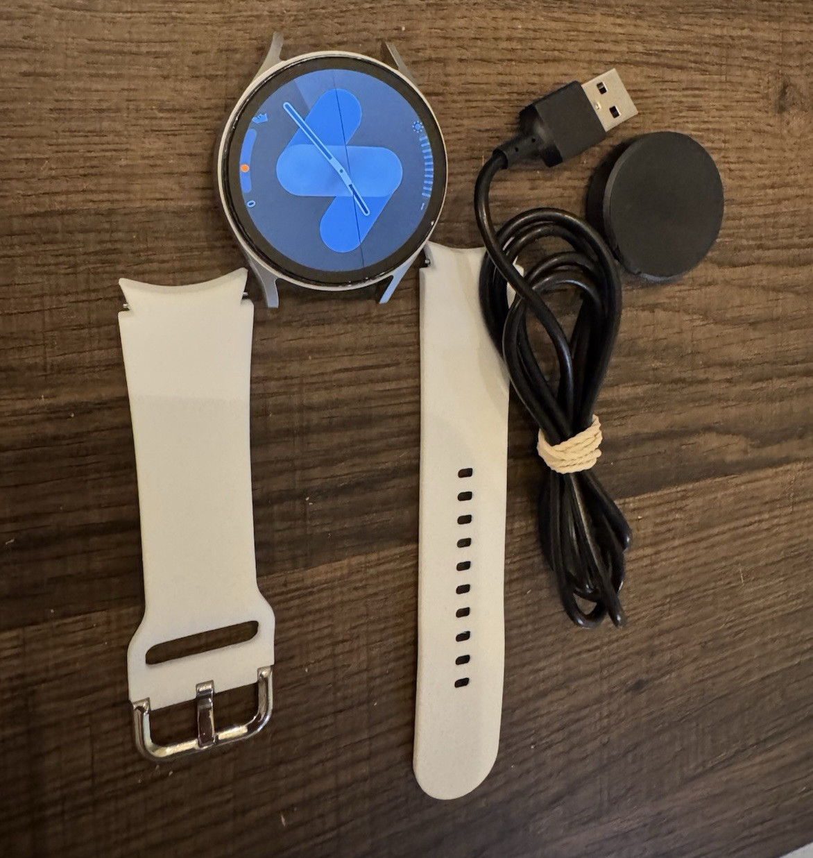 Samsung Galaxy Watch 7 SM-L310 44mm Green GPS FAIR (READ)