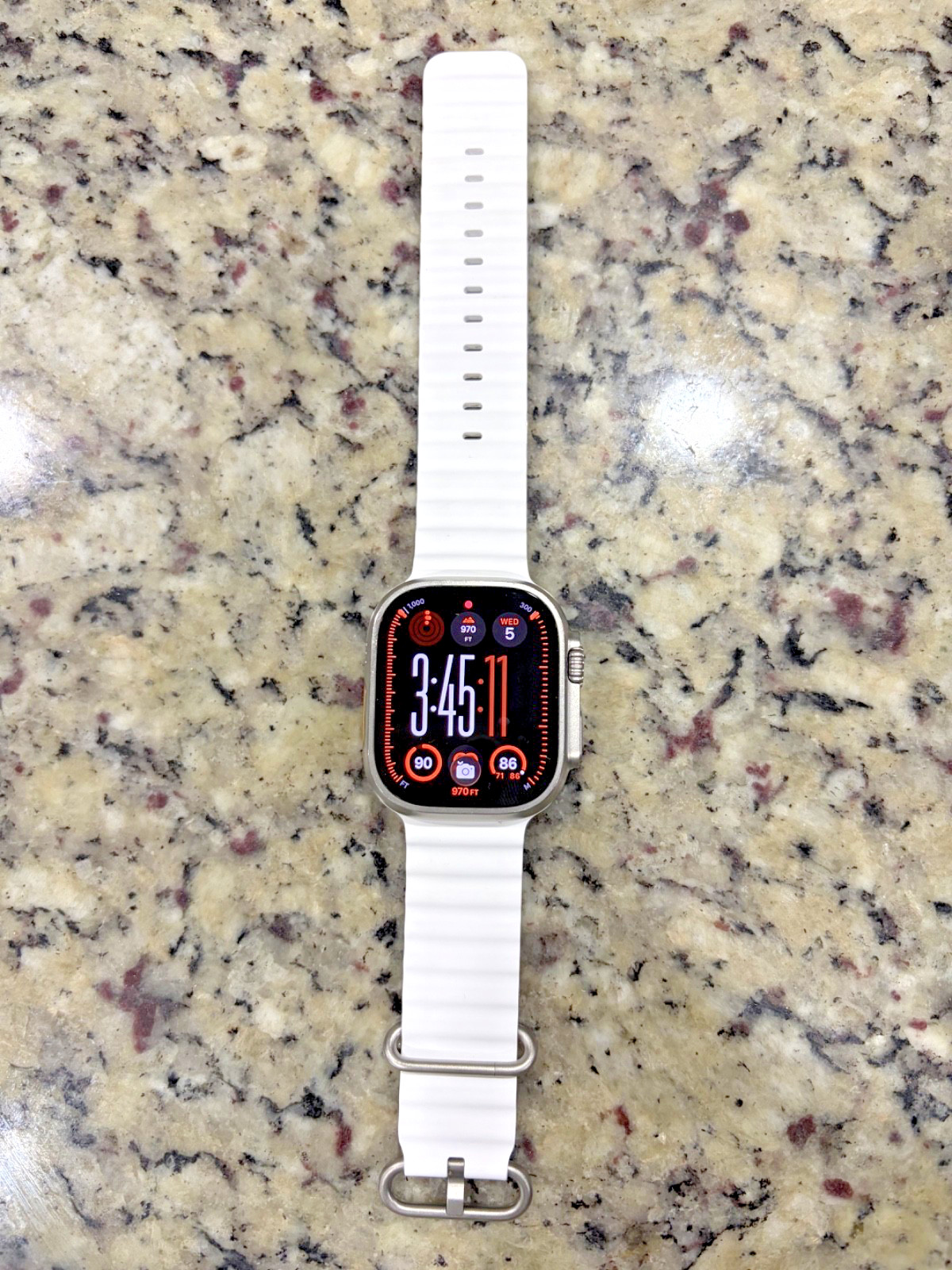 Apple Watch Ultra 2, 49mm (GPS & Cellular) Titanium White Ocean Band, Extra Band